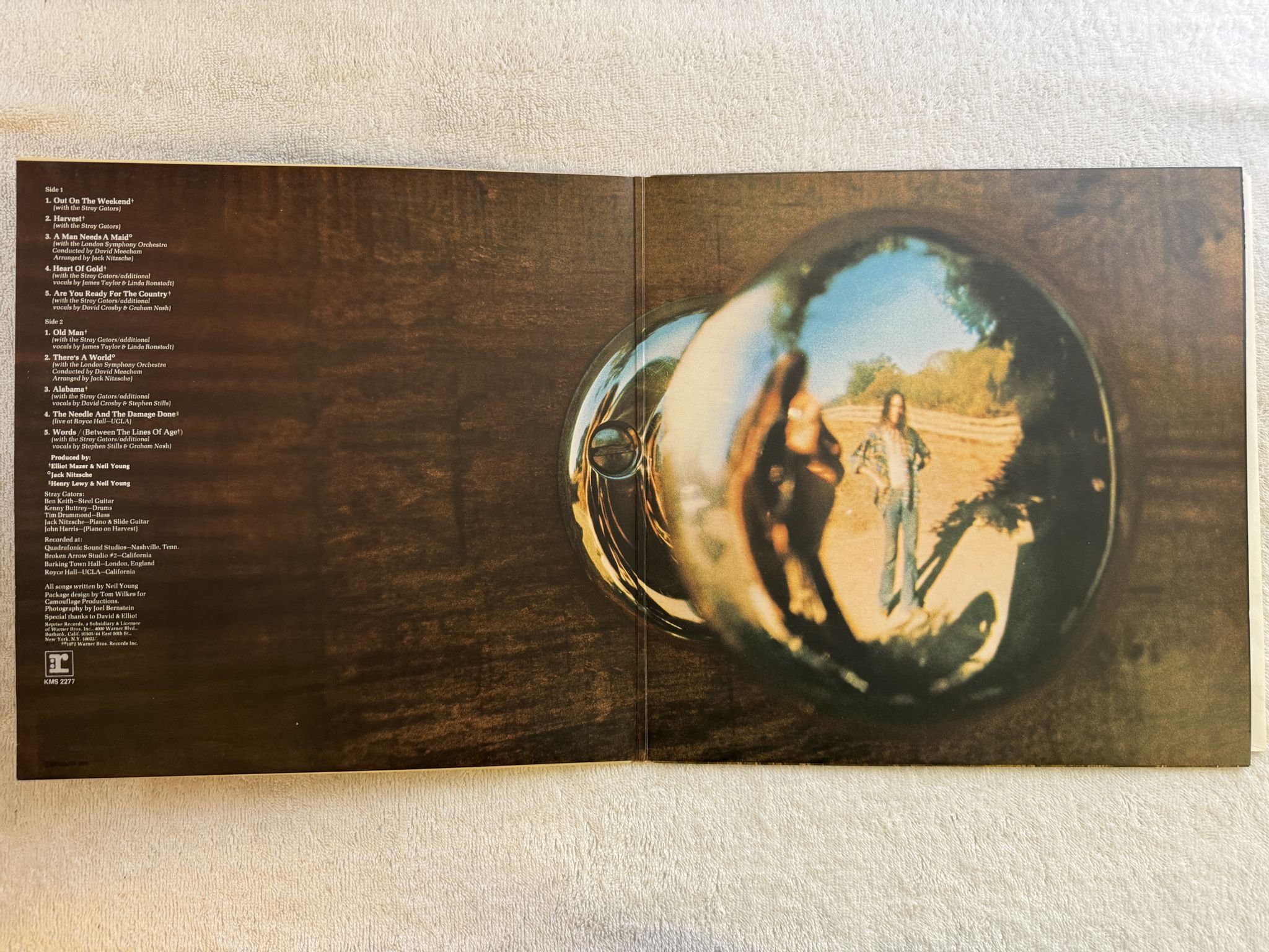 Omslagsbild för skivan NEIL YOUNG harvest LP Can REPRISE KMS 2277