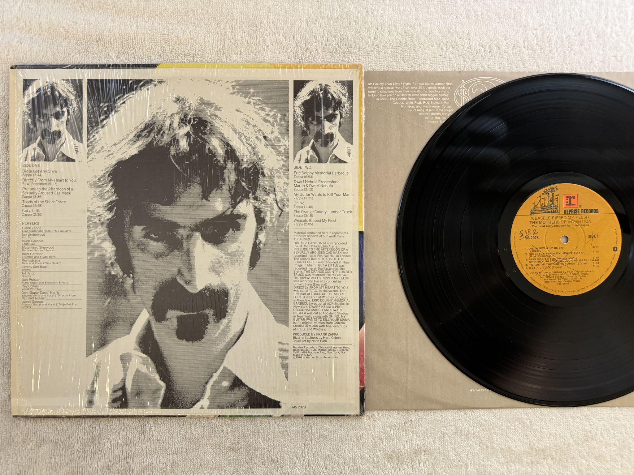 Omslagsbild för skivan THE MOTHERS OF INVENTION weasels ripped my flesh LP US REPRISE MS 2028