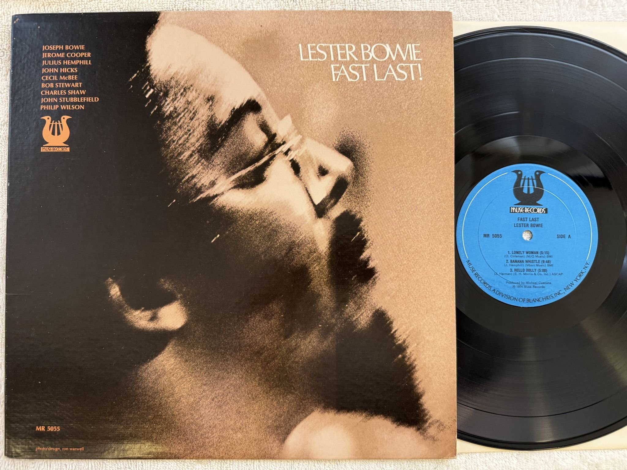 Omslagsbild för skivan LESTER BOWIE fast last LP -74 US MUSE MR 5055