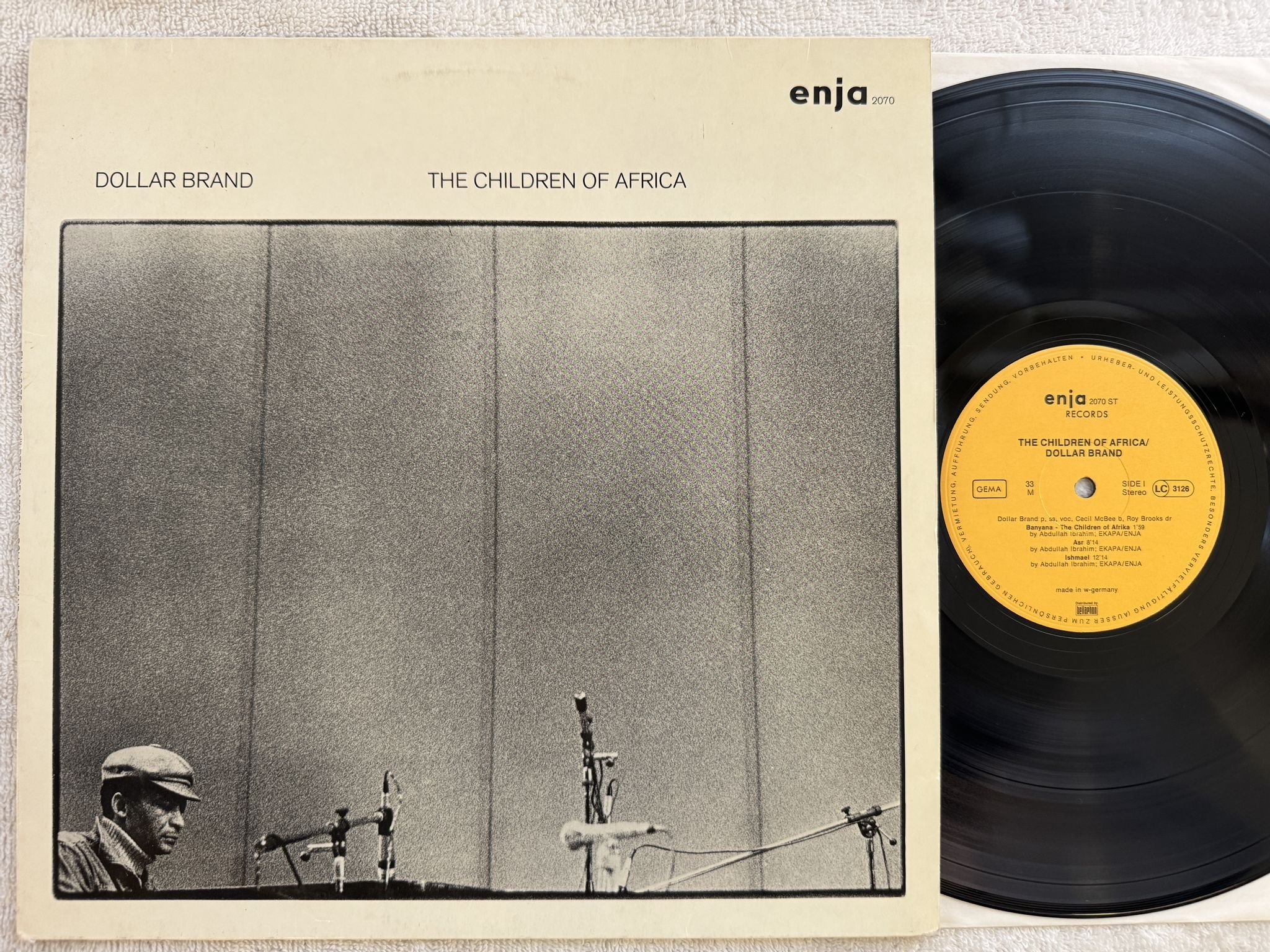 Omslagsbild för skivan DOLLAR BRAND the children of Africa LP -76 Ger ENJA enja 2070