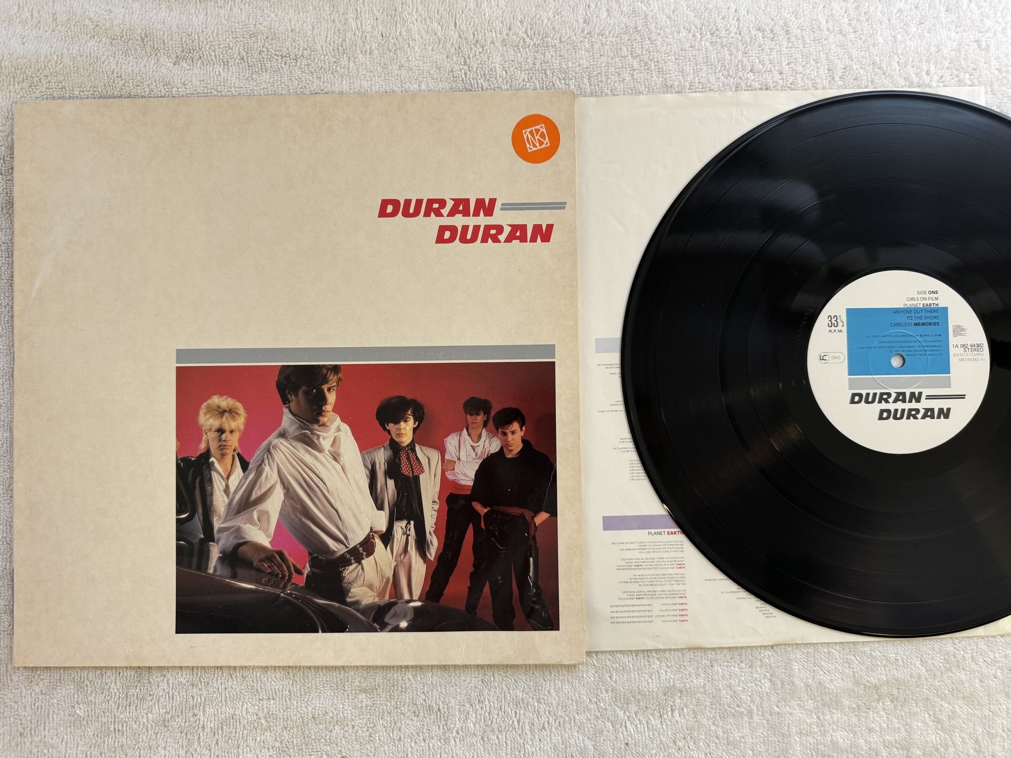 Omslagsbild för skivan DURAN DURAN s/t LP -81 Hol EMI 1A 062-64382