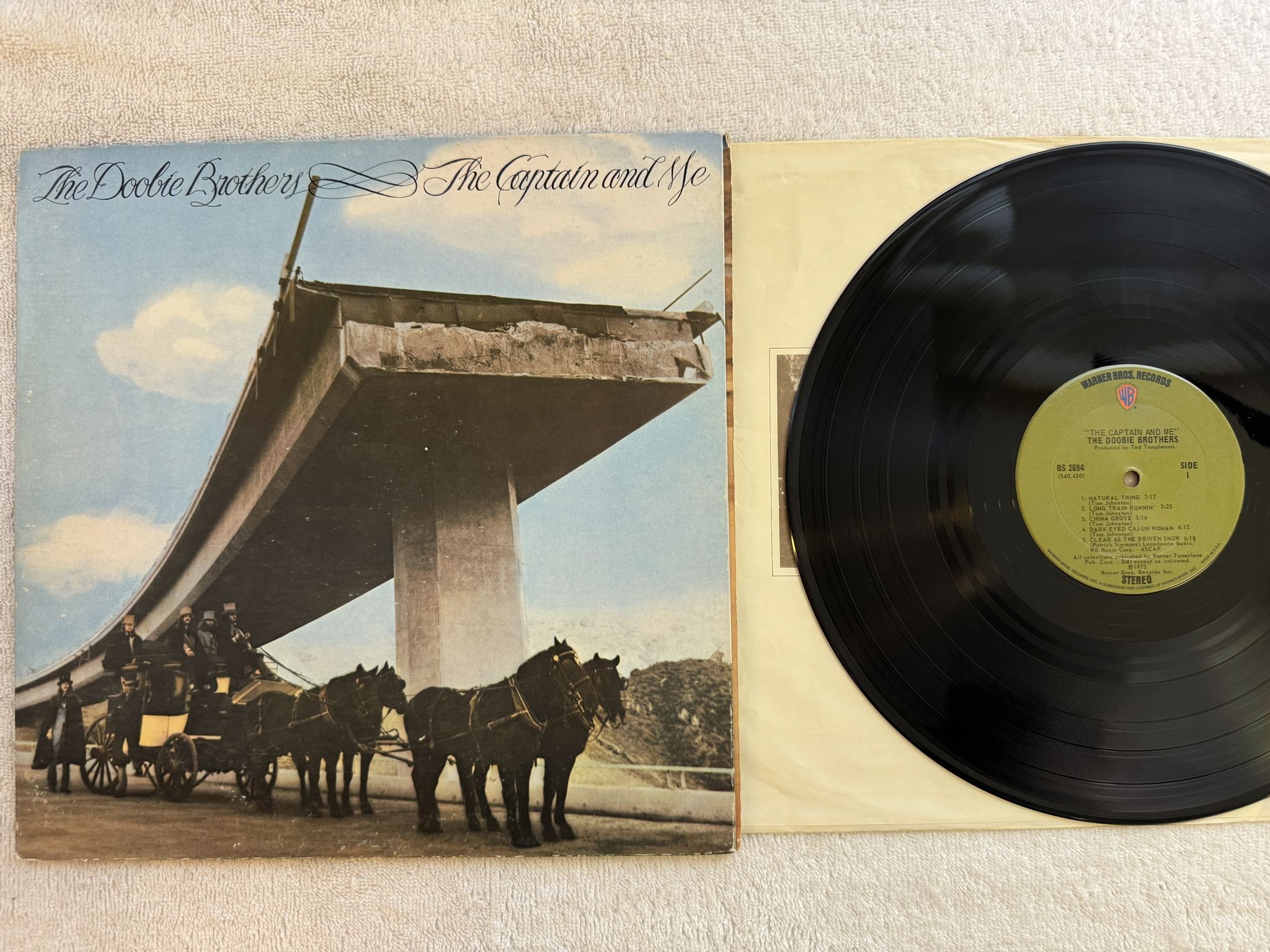 Omslagsbild för skivan DOOBIE BROTHERS the captain and me LP -73 US WARNER BS 2694