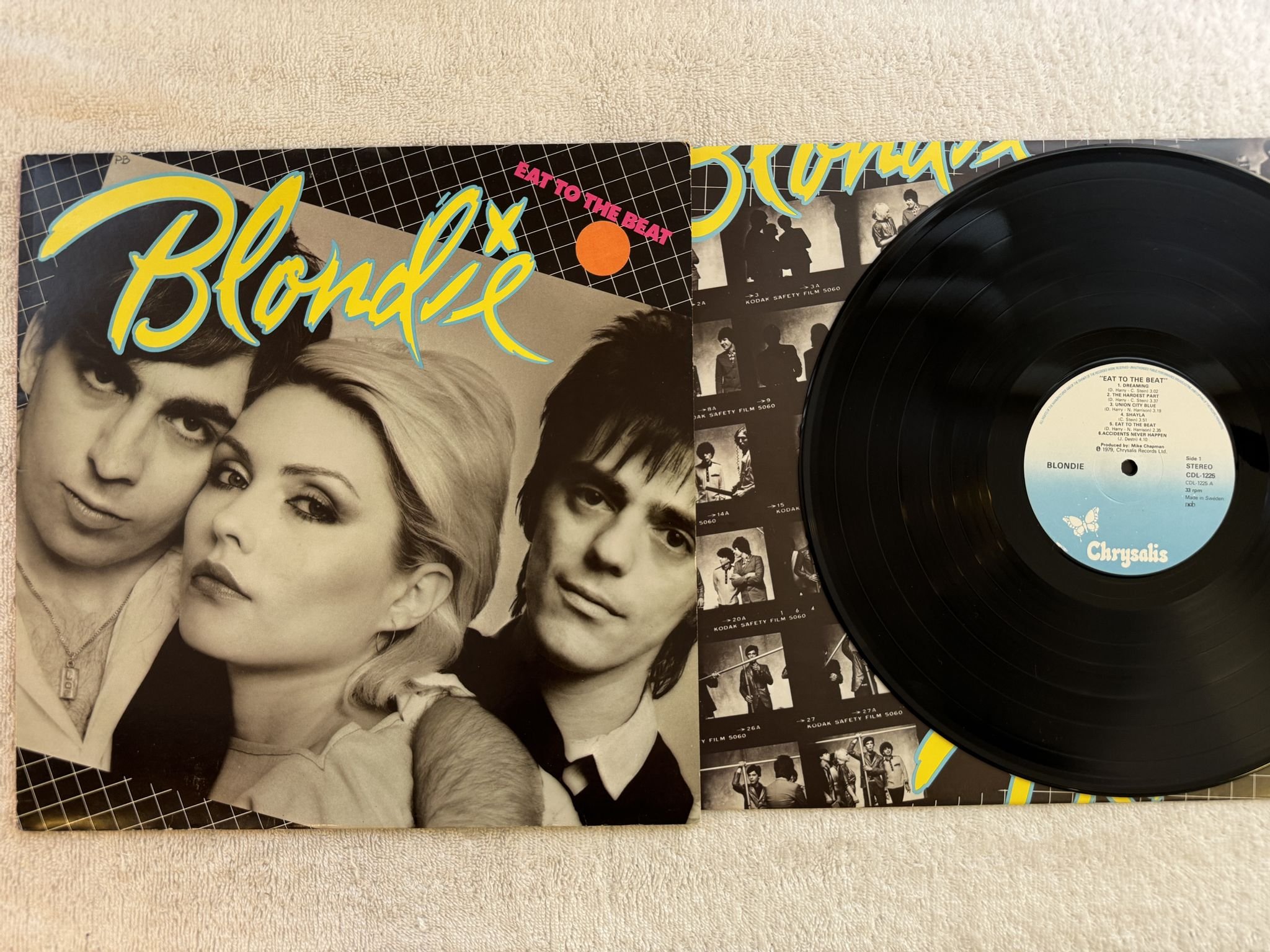 Omslagsbild för skivan BLONDIE eat to the beat LP nbc CHRYSALIS CDL-1225