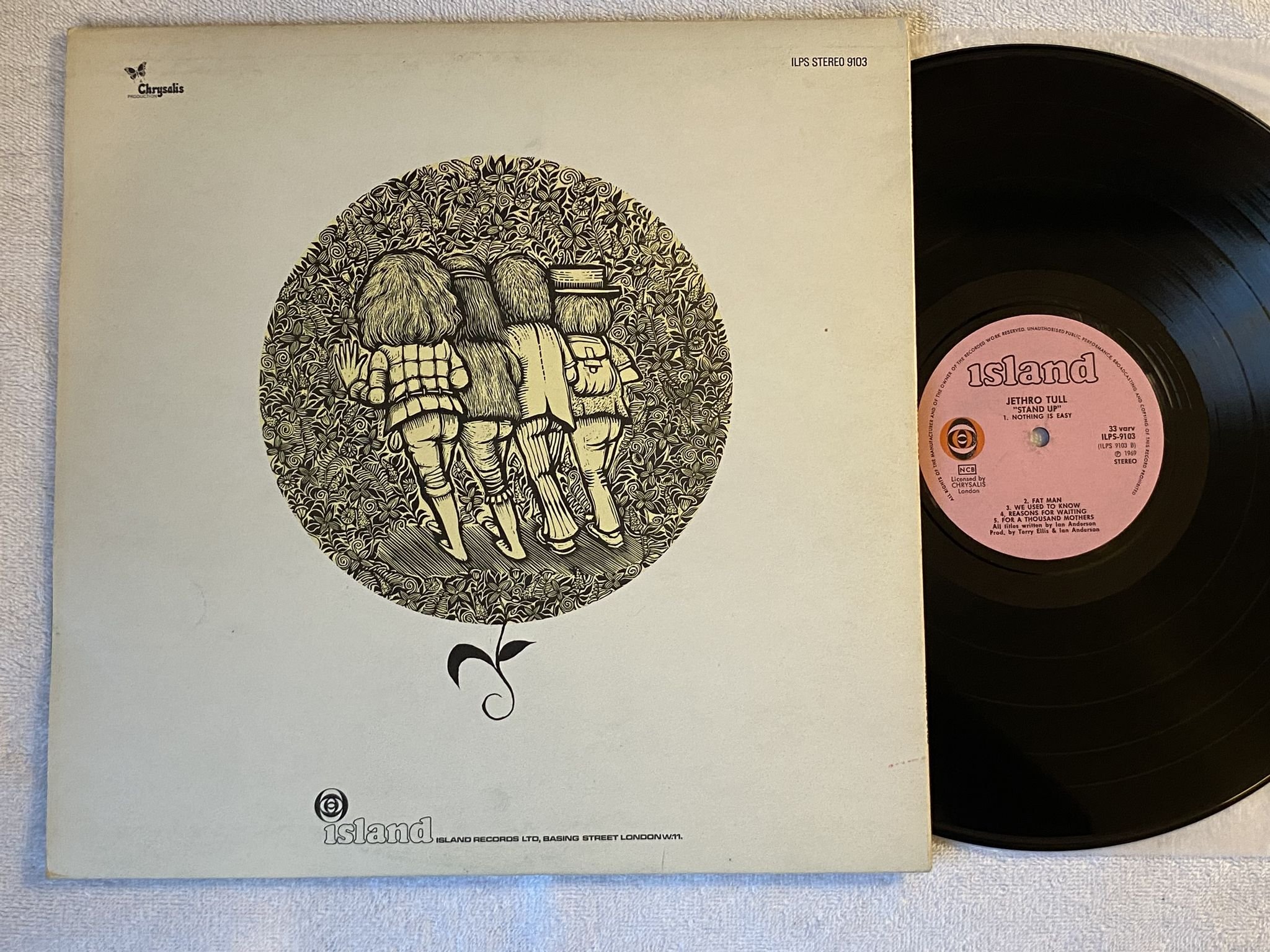 Omslagsbild för skivan JETHRO TULL stand up LP -69 ncb ISLAND ILPS 9103