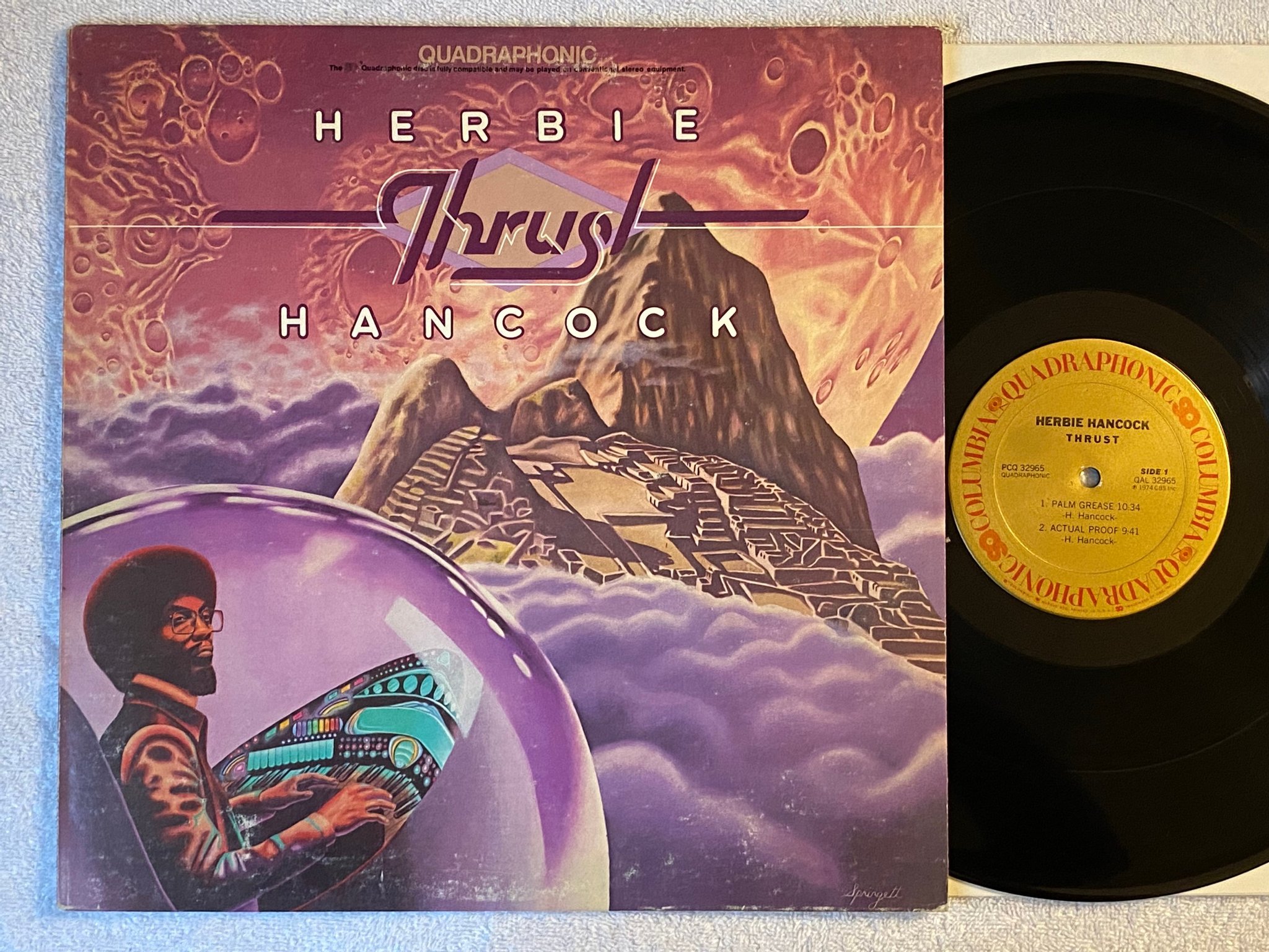 Omslagsbild för skivan HERBIE HANCOCK thrust LP -74 US quadraphonic COLUMBIA PCQ 32965