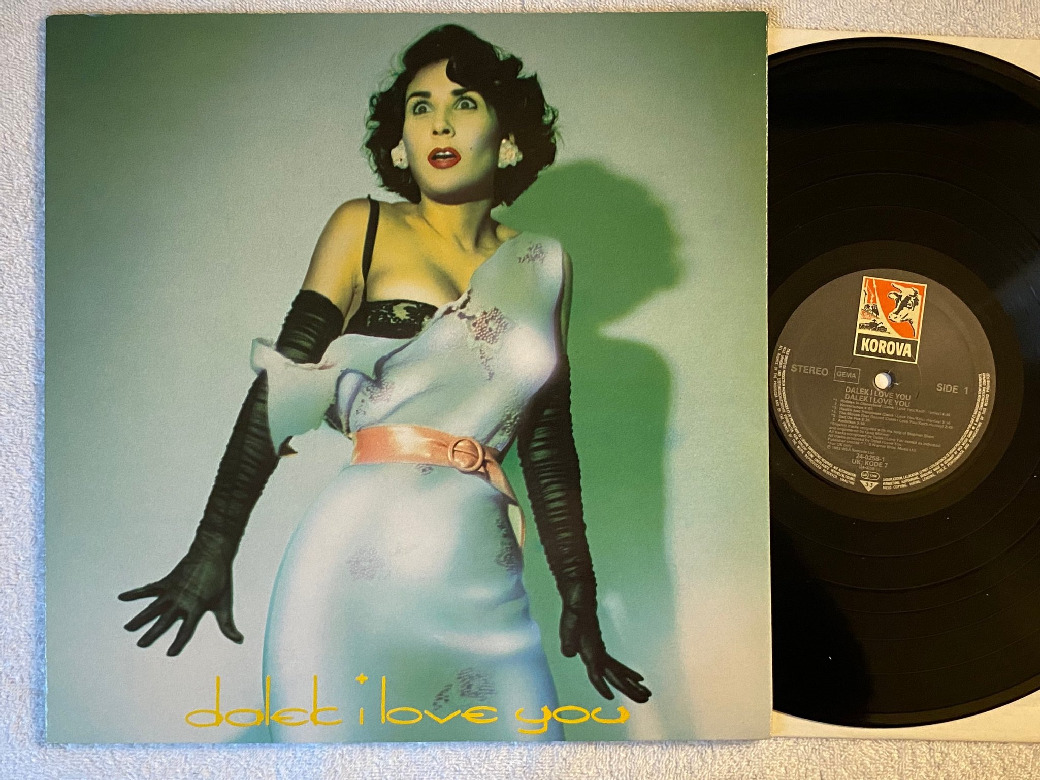 Omslagsbild för skivan DALEK I LOVE YOU s/t LP -83 KOROVA 24-0258-1