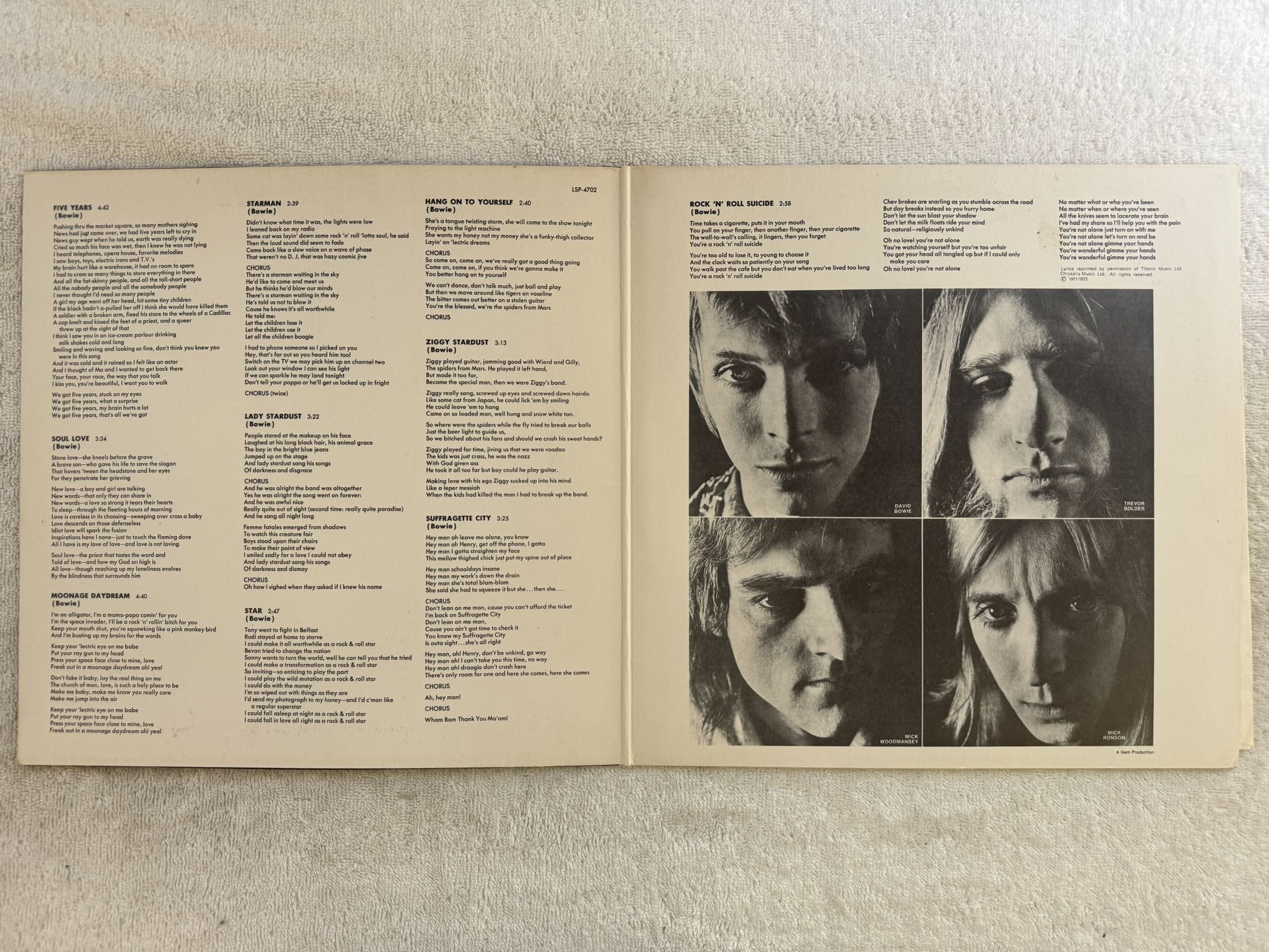 Omslagsbild för skivan DAVID BOWIE the rise and fall of Ziggy ... LP Ger RCA LSP 4702