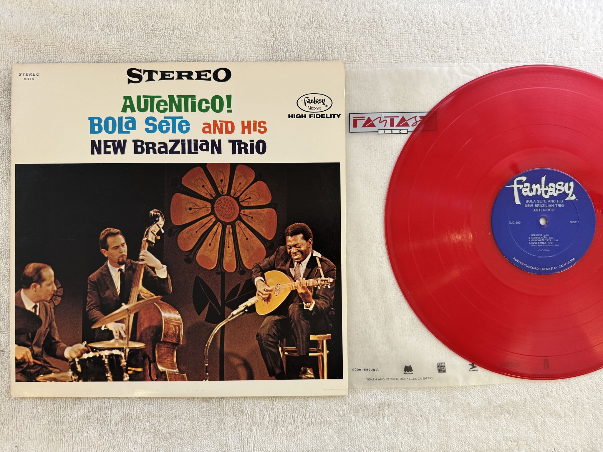 Omslagsbild för skivan BOLA SETE & HIS NEW BRAZILIAN TRIO Autentico! LP -66/87 US OJC-290