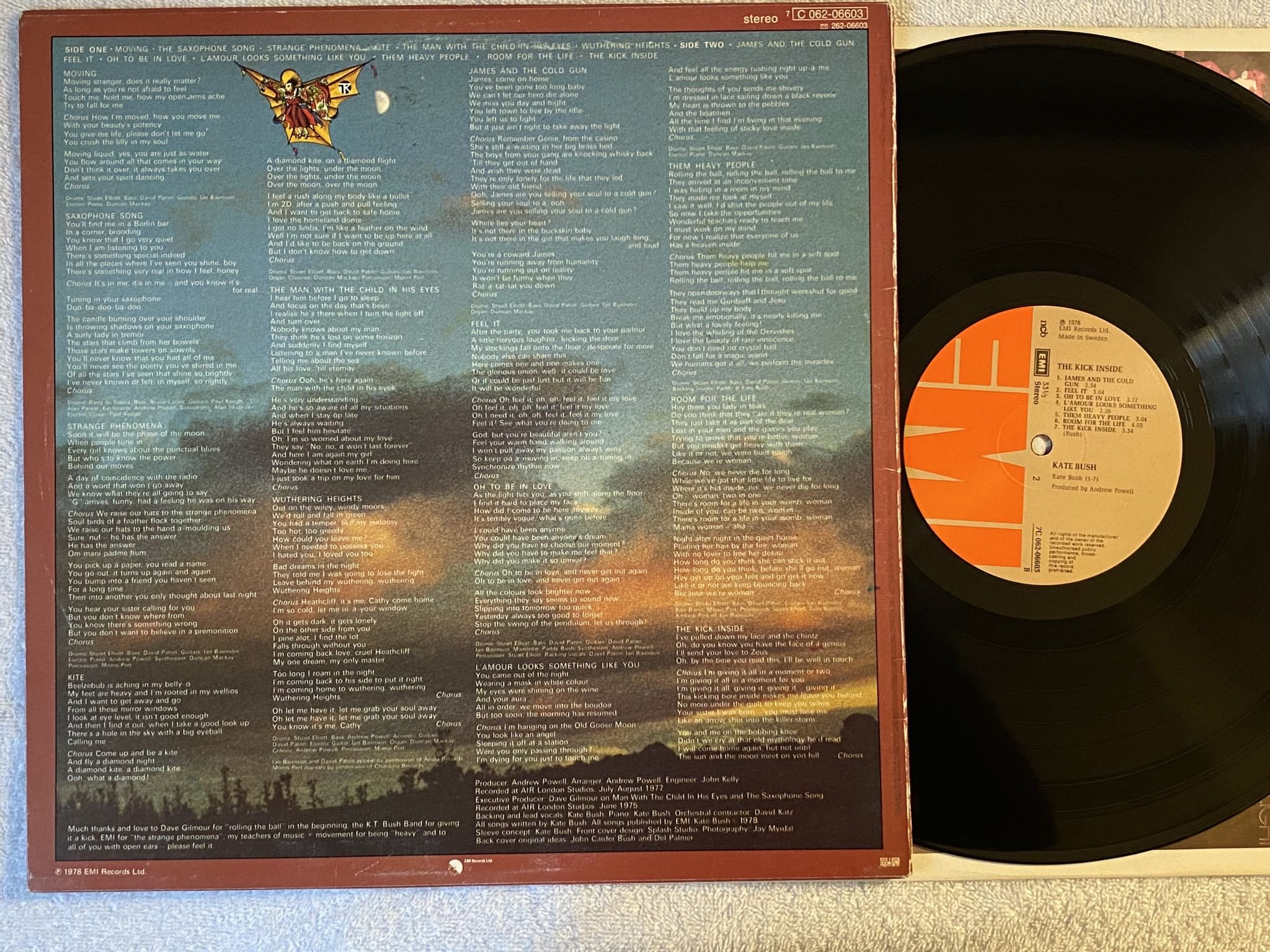 Omslagsbild för skivan KATE BUSH the kick inside LP -78 ncb EMI ** wuthering heights **