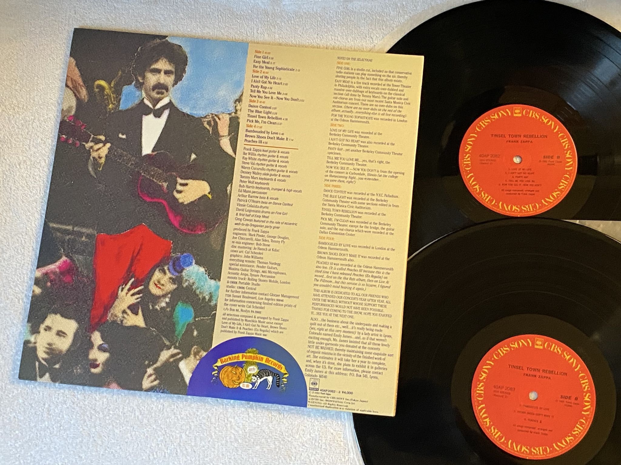 Omslagsbild för skivan FRANK ZAPPA Tinseltown Rebellion 2xLP -81 Japan CBS/SONY 40AP 2082-3