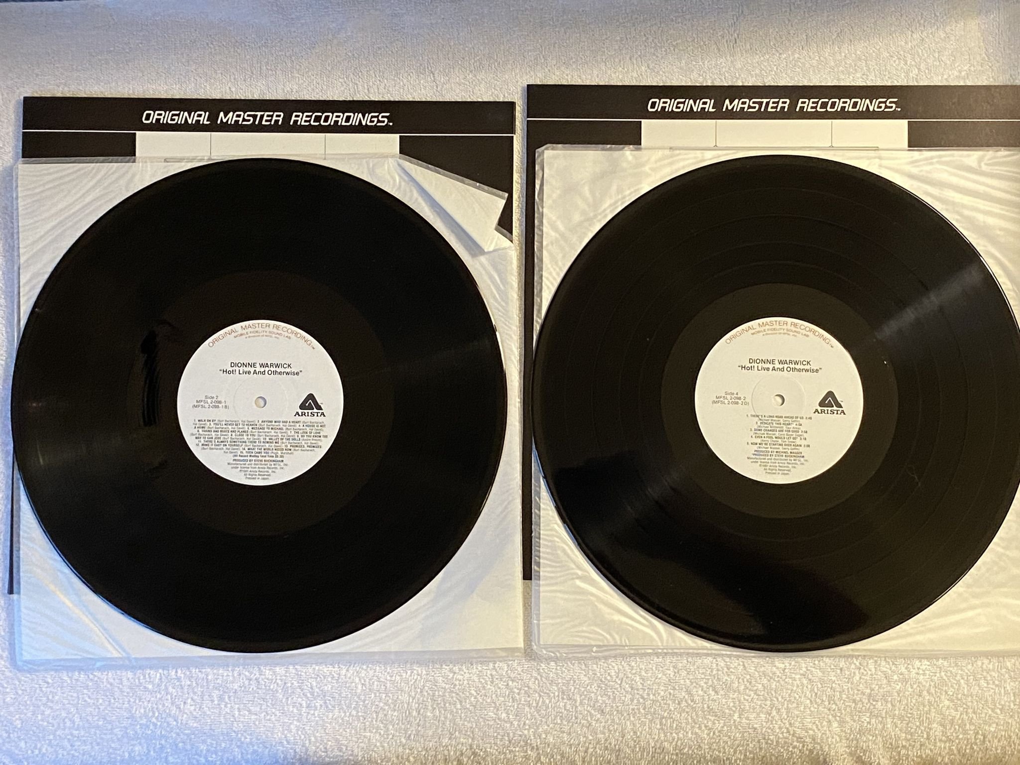 Omslagsbild för skivan DIONNE WARWICK Hot! Live And Otherwise 2xLP -83 US MFSL 2-098 * Audiophile *