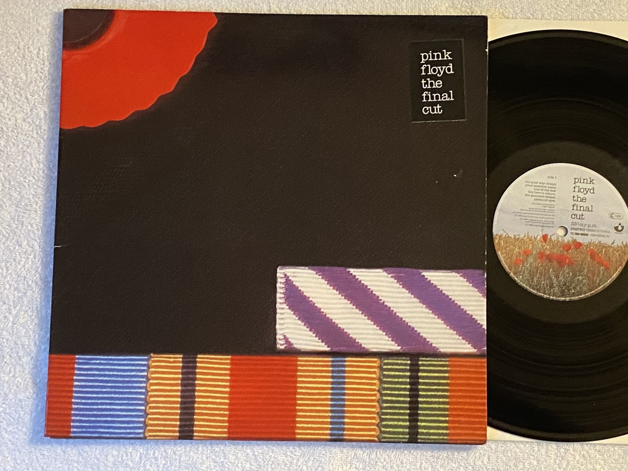 Omslagsbild för skivan PINK FLOYD the final cut LP -83 HARVEST 1C 064-65042