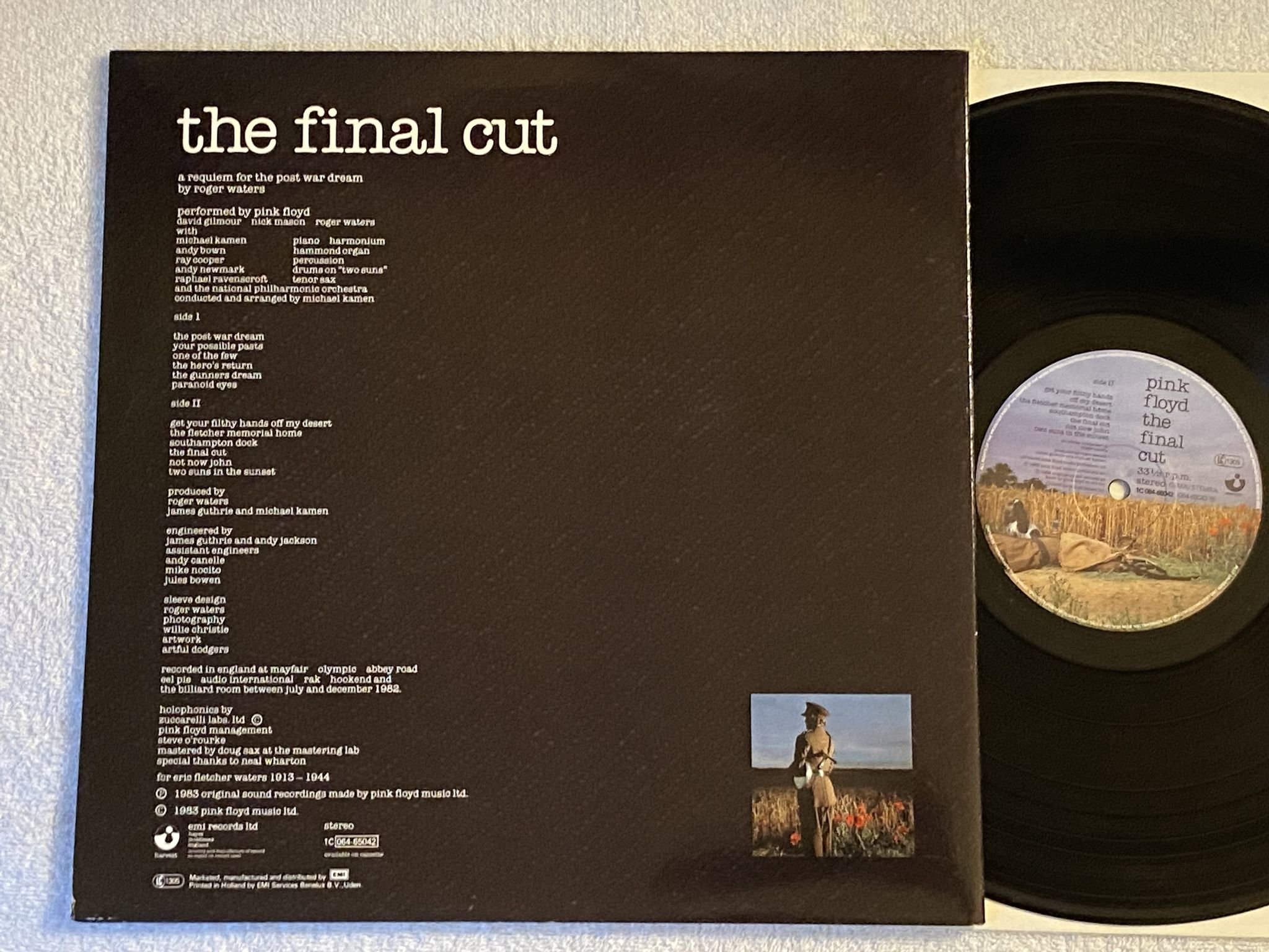 Omslagsbild för skivan PINK FLOYD the final cut LP -83 HARVEST 1C 064-65042