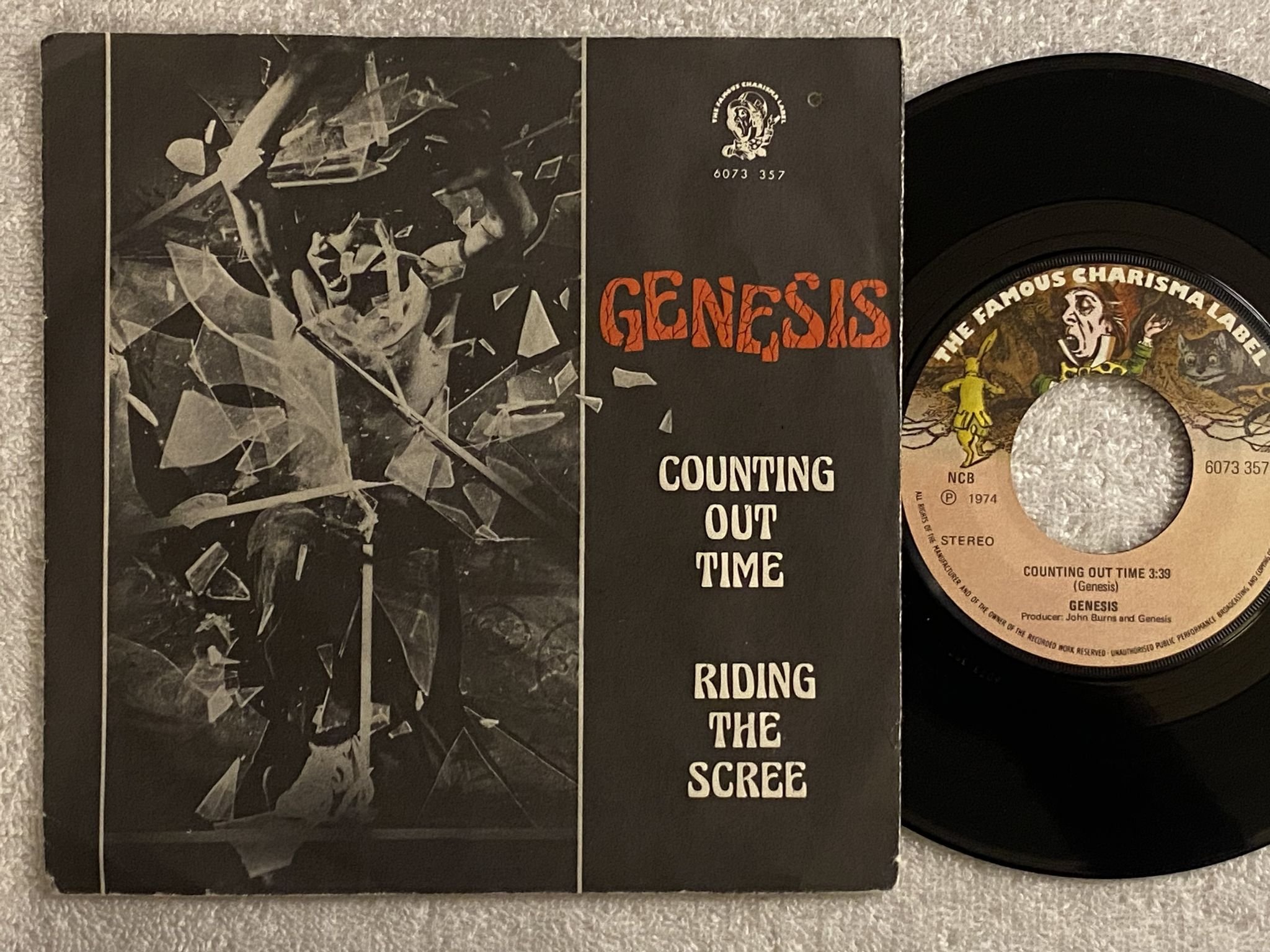Omslagsbild för skivan GENESIS counting out time 7" ncb CHARISMA 6073 357