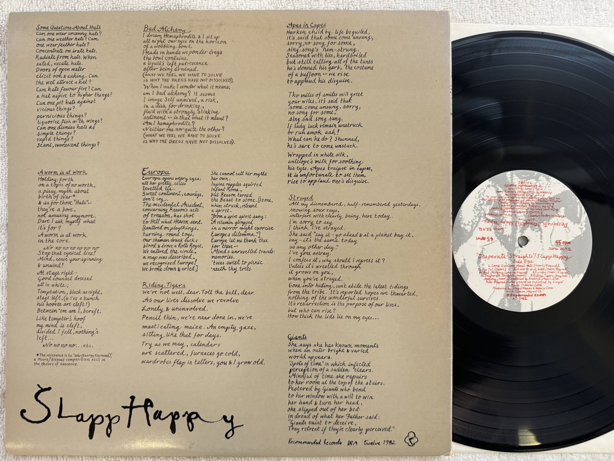 Omslagsbild för skivan SLAPP HAPPY / HENRY COW Desperate Straights LP -75/82 RECOMMENDED 45RPM RRA 12