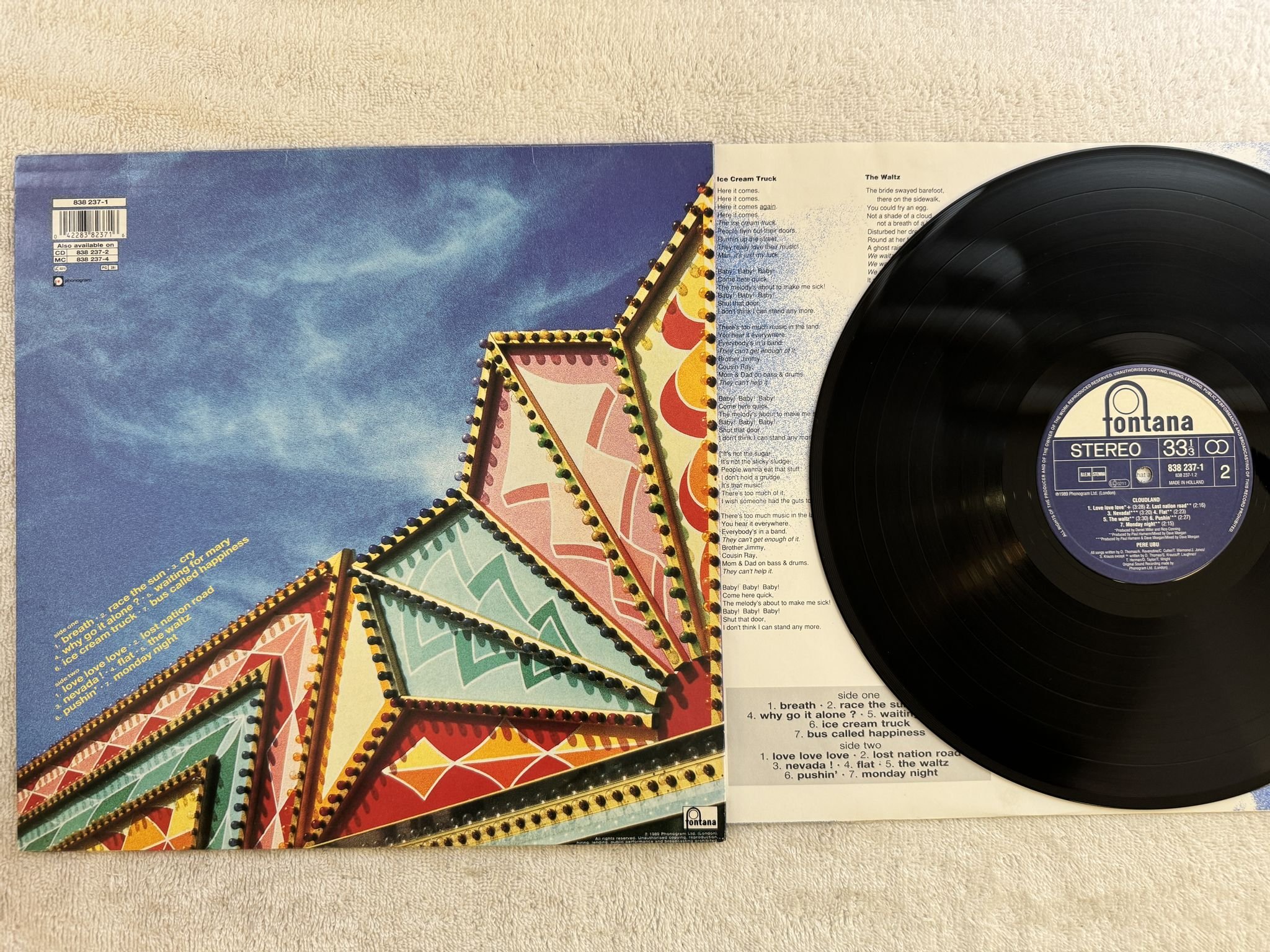 Omslagsbild för skivan PERE UBU cloudland LP -89 Hol FONTANA 838237-1