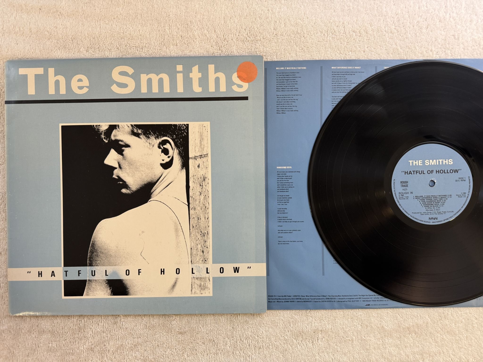 Omslagsbild för skivan THE SMITHS hatful of hollow LP -84 ncb MNW ROUGH 76