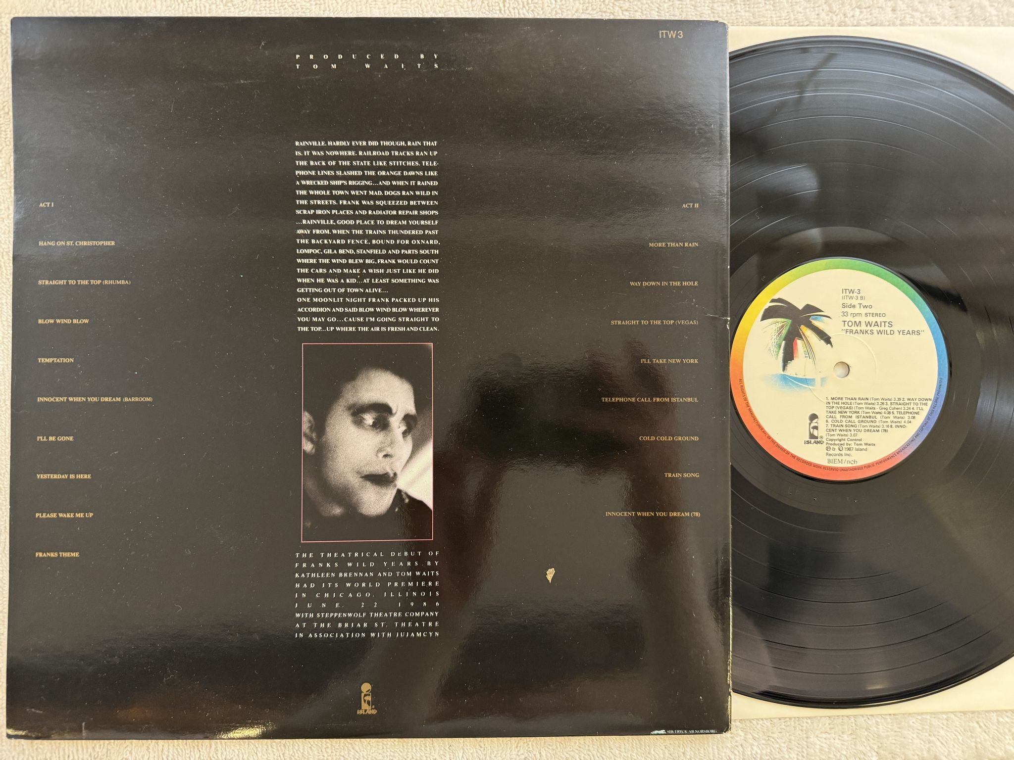 Omslagsbild för skivan TOM WAITS Franks wild years LP -87 ncb ISLAND ITW-3