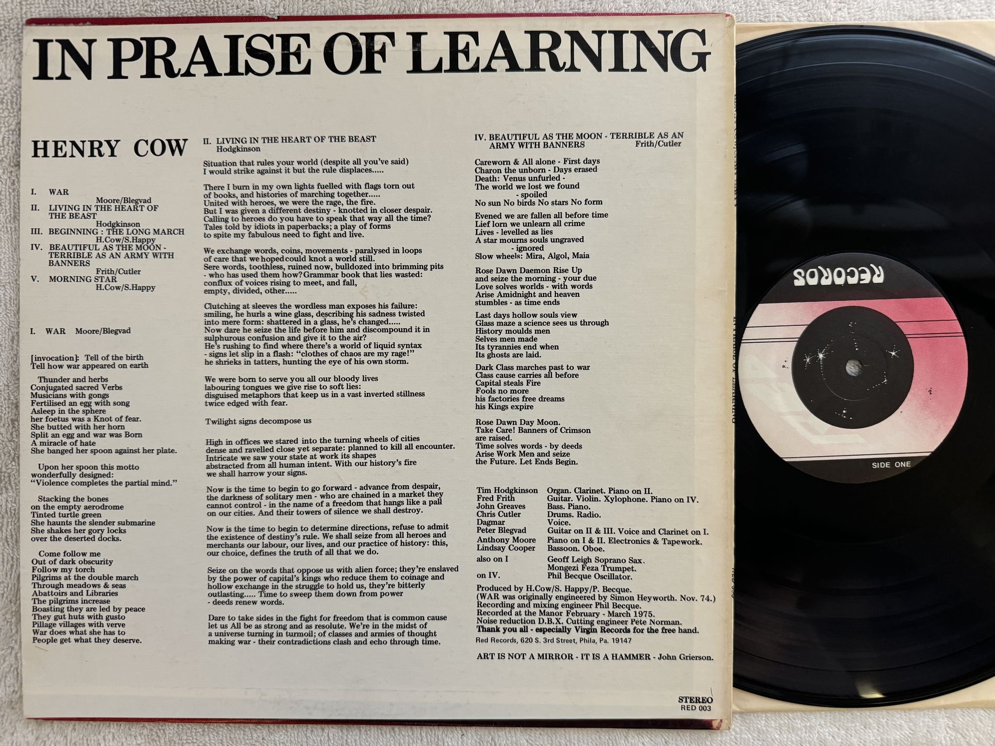 Omslagsbild för skivan HENRY COW In Praise Of Learning LP -75 US RED RED 003