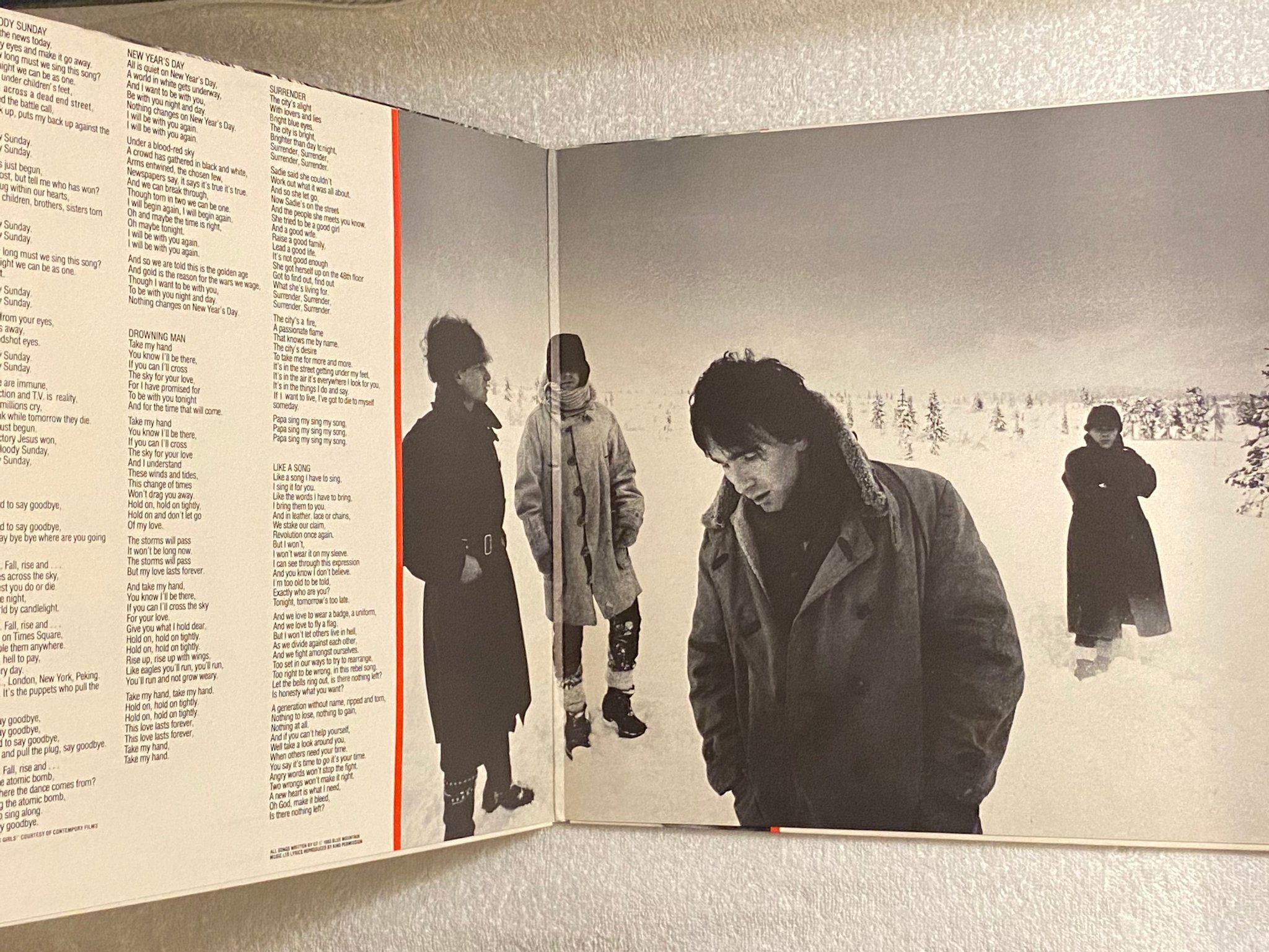 Omslagsbild för skivan U2 war LP -83 ncb ISLAND ILPS 9733