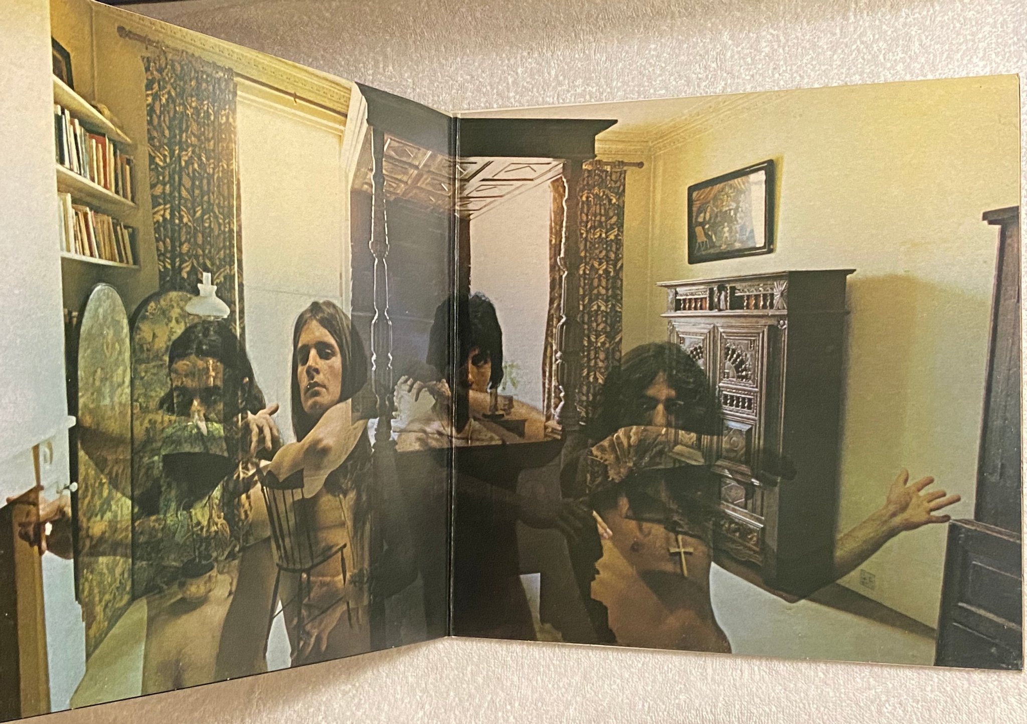 Omslagsbild för skivan BLACK SABBATH SABBATH BLOODY SABBATH LP ncb WWA 005