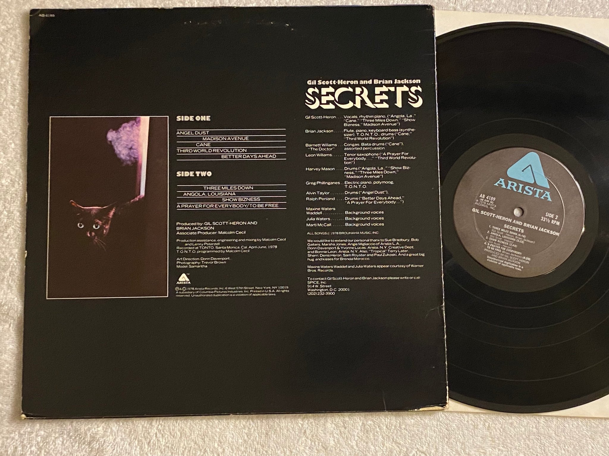 Omslagsbild för skivan GIL-SCOTT HERON & BRIAN JACKSON secrets LP -78 US ARISTA AB 4189 ** JAZZ FUNK **
