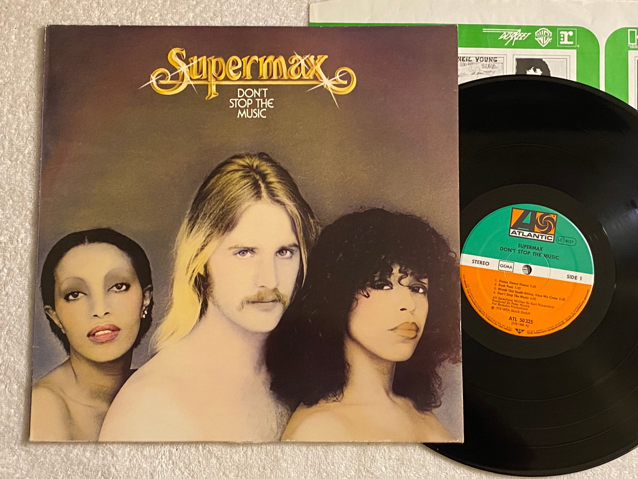 Omslagsbild för skivan SUPERMAX don't stop the music LP -76 Ger ATLANTIC ATL 50325