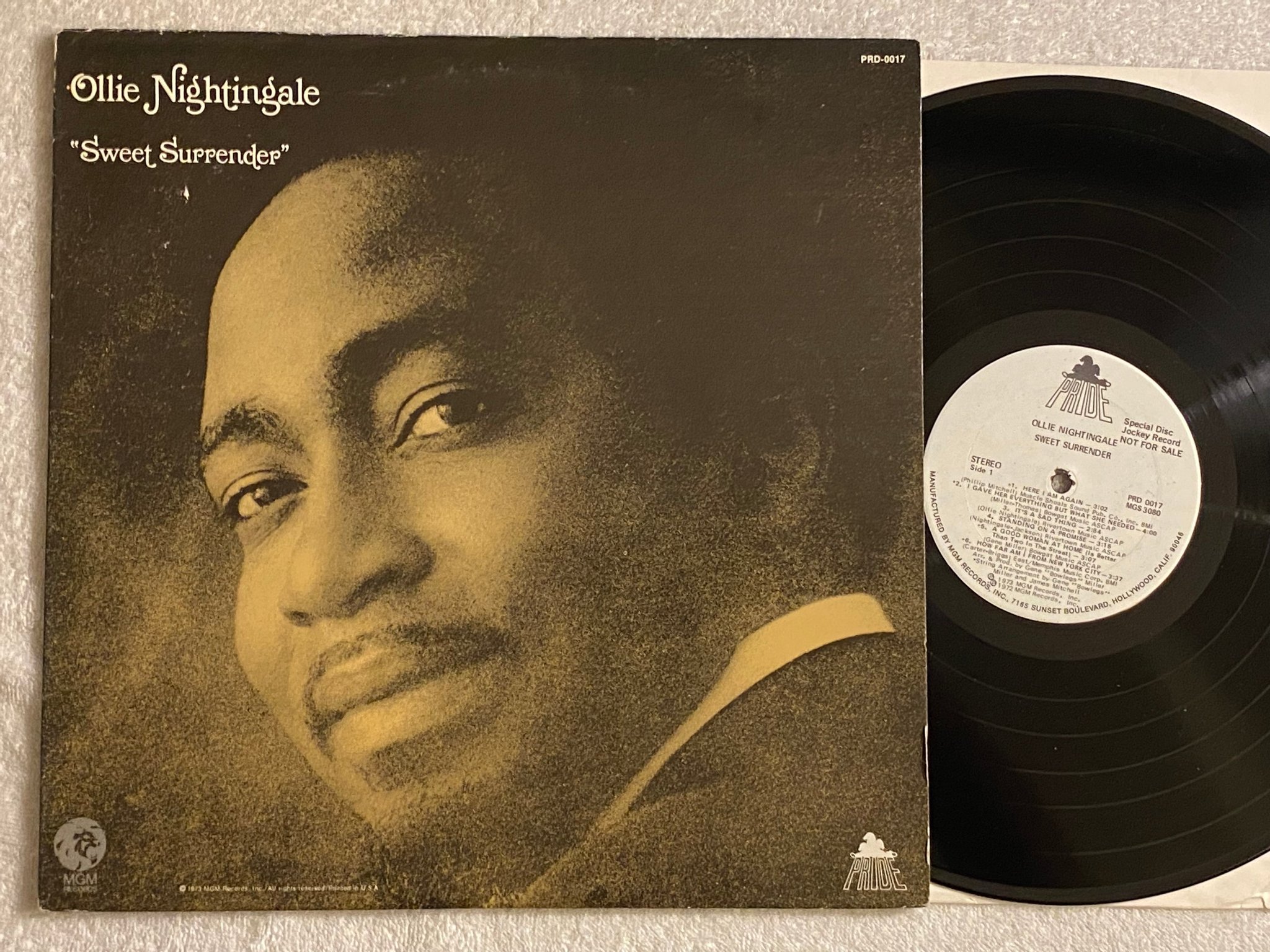 Omslagsbild för skivan OLLIE NIGHTINGALE sweet surrender LP -73 US PROMO PRIDE PRD 0017