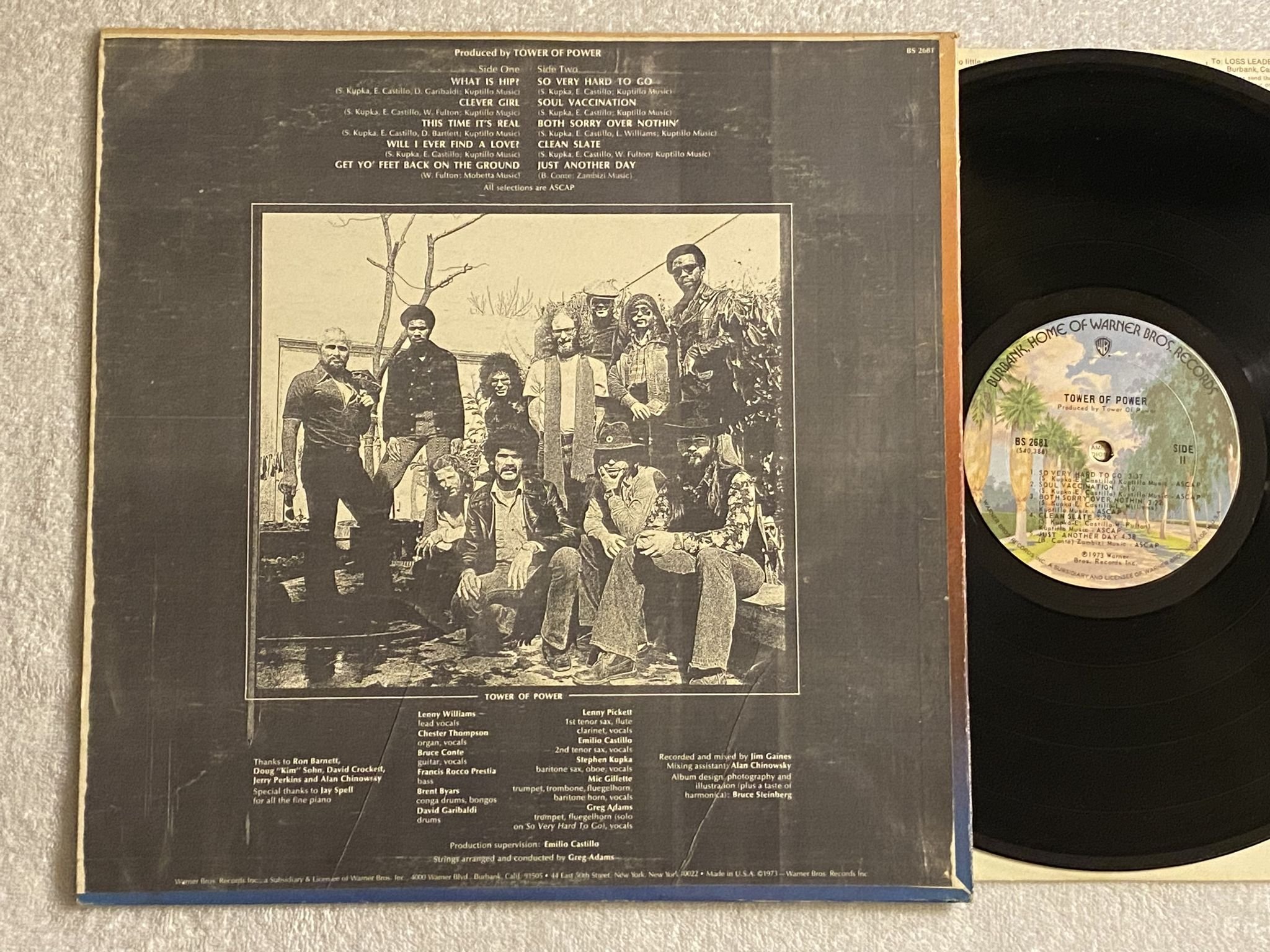 Omslagsbild för skivan TOWER OF POWER s/t LP -73 US WARNER BROS BS 2681