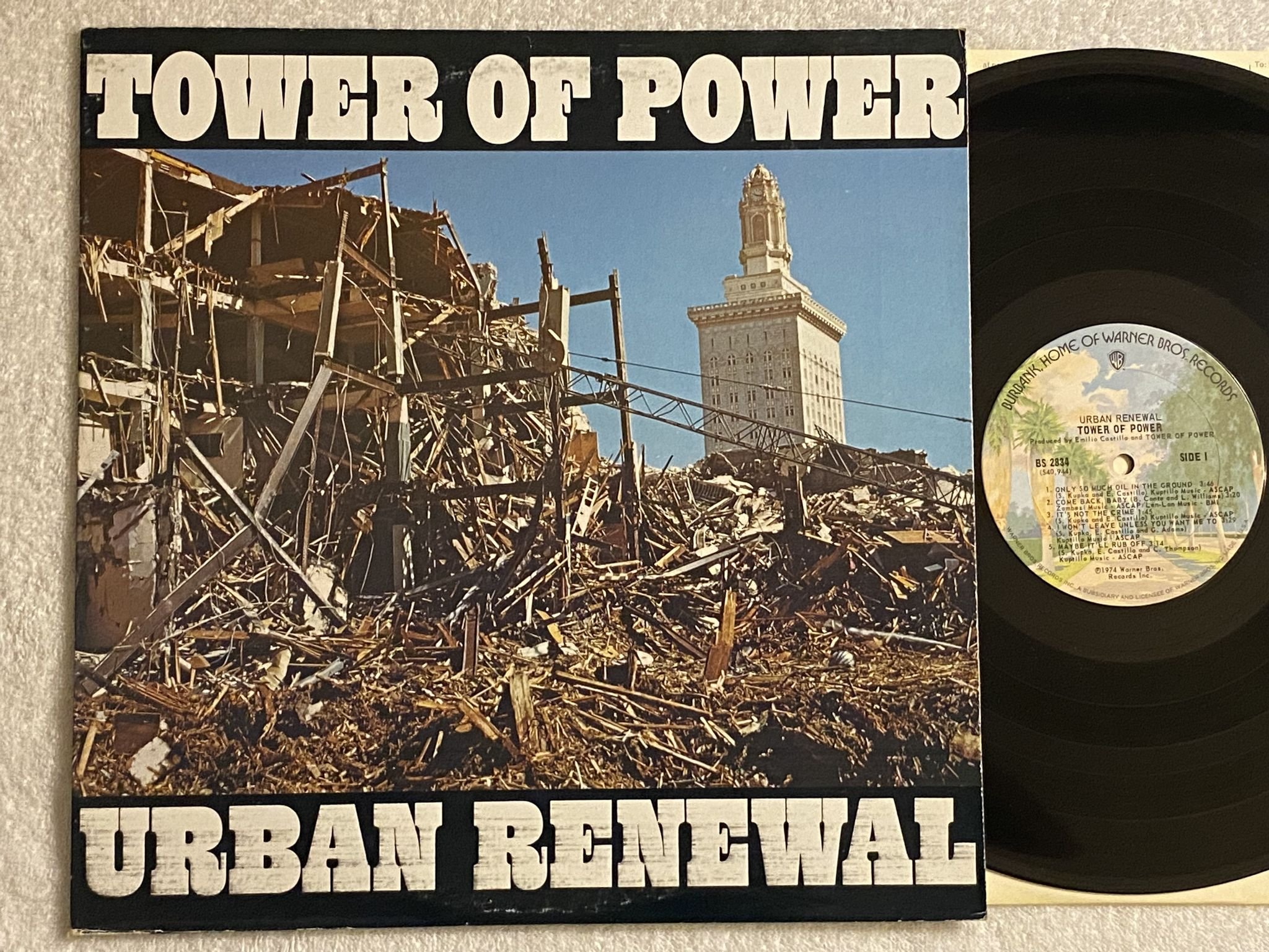 Omslagsbild för skivan TOWER OF POWER urban renewal LP -74 US WARNER BROS BS 2834