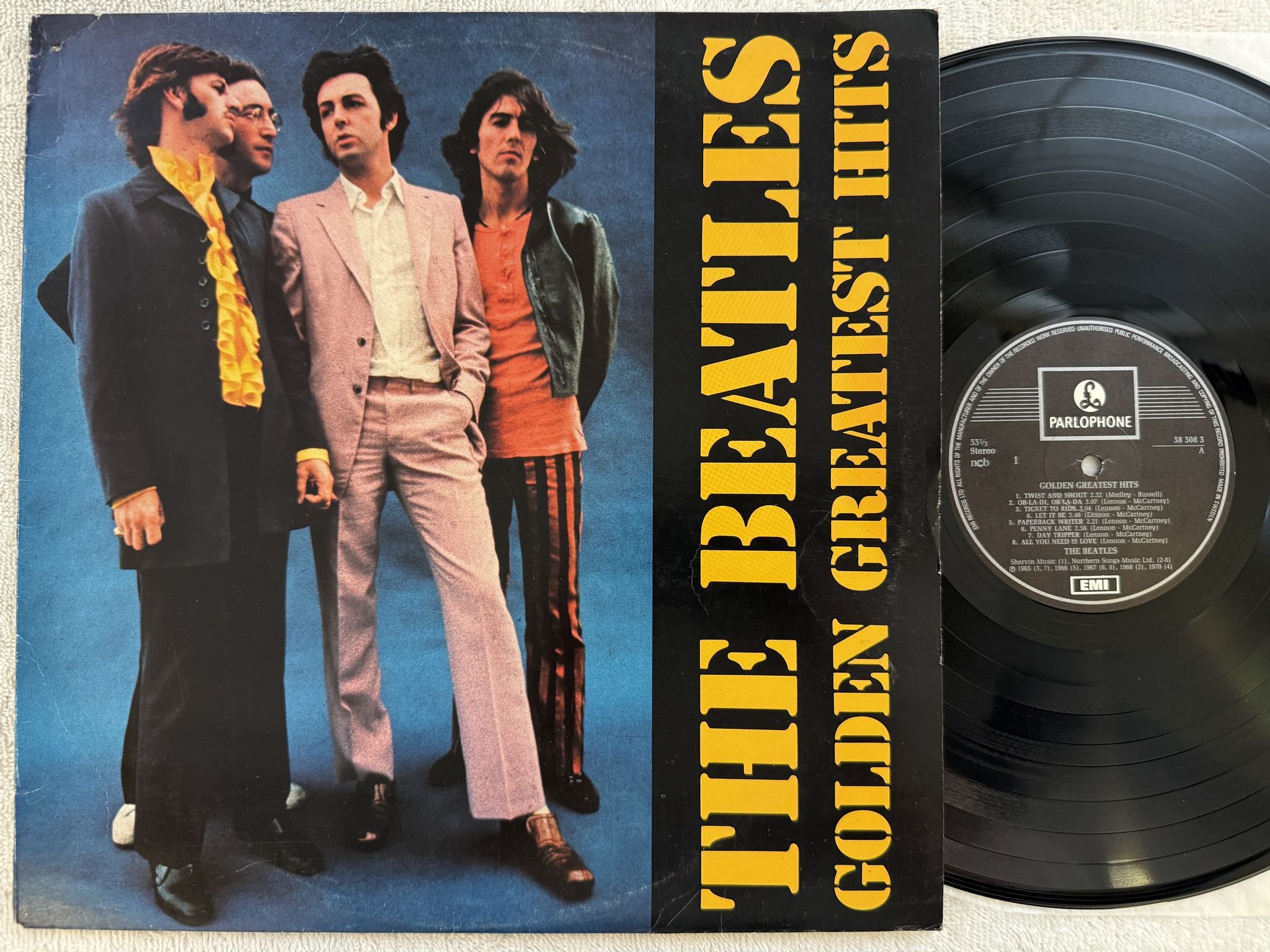 Omslagsbild för skivan THE BEATLES golden greatest hits LP Swe EMI / PARLOPHONE 38 308 3