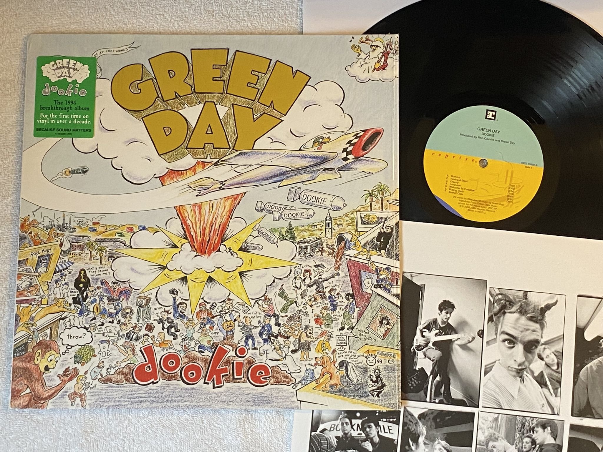 Omslagsbild för skivan GREEN DAY dookie LP re 2008 Eu REPRISE 9362-49869-5