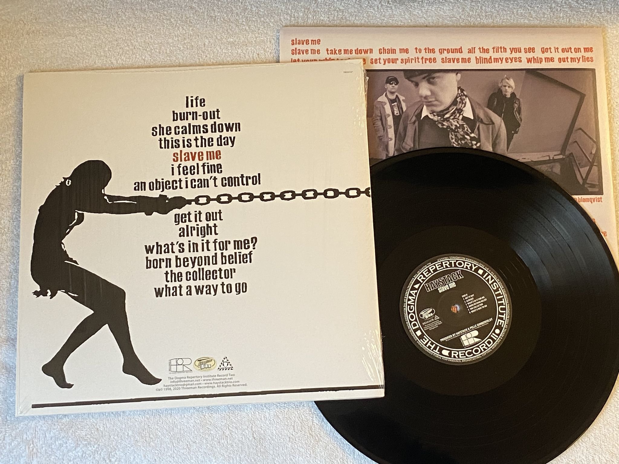 Omslagsbild för skivan HAYSTACK Slave Me LP re 2020 THREEMAN RECORDINGS TRE037LP