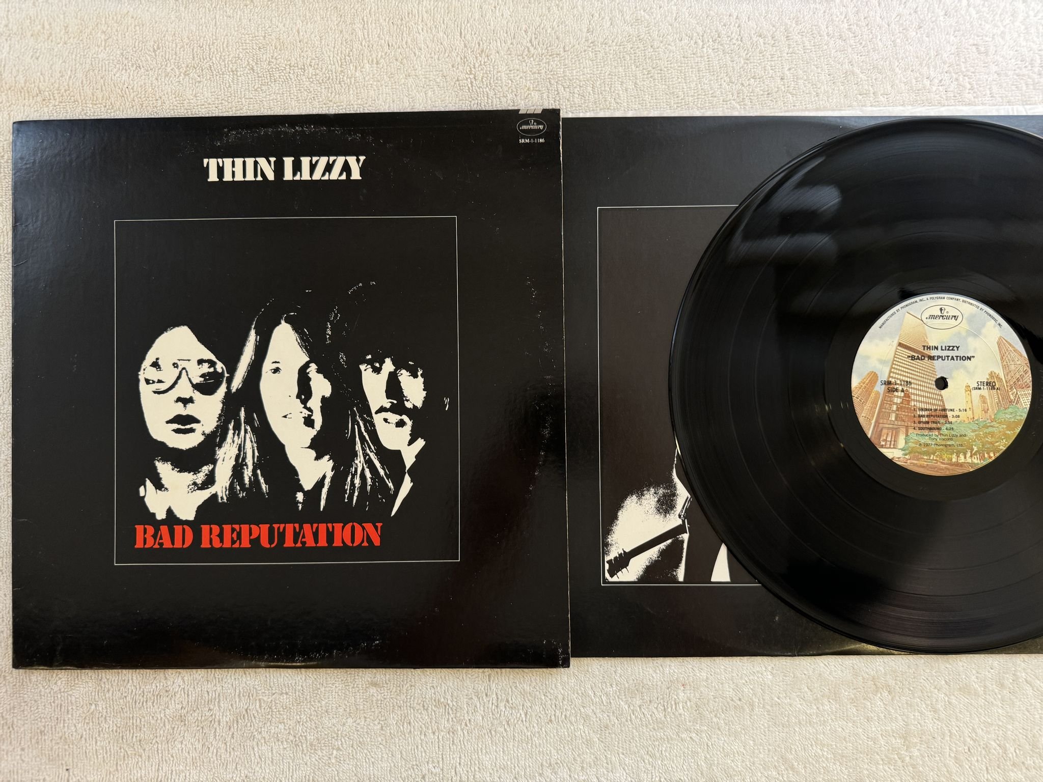 Omslagsbild för skivan THIN LIZZY bad reputation LP -77 US MERCURY SRM-1-1186