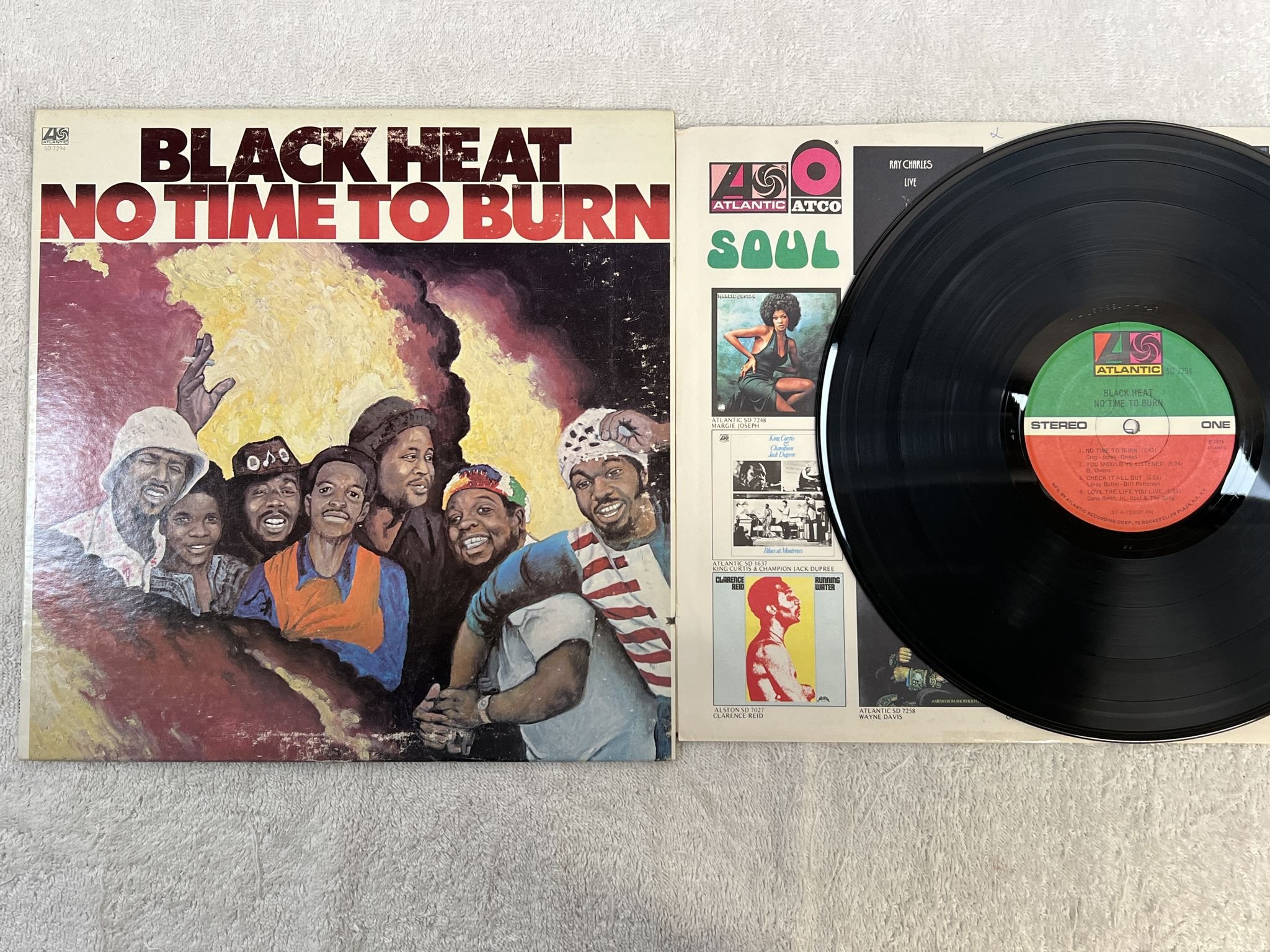 Omslagsbild för skivan BLACK HEAT no time to burn LP -74 US ATLANTIC SD 7294