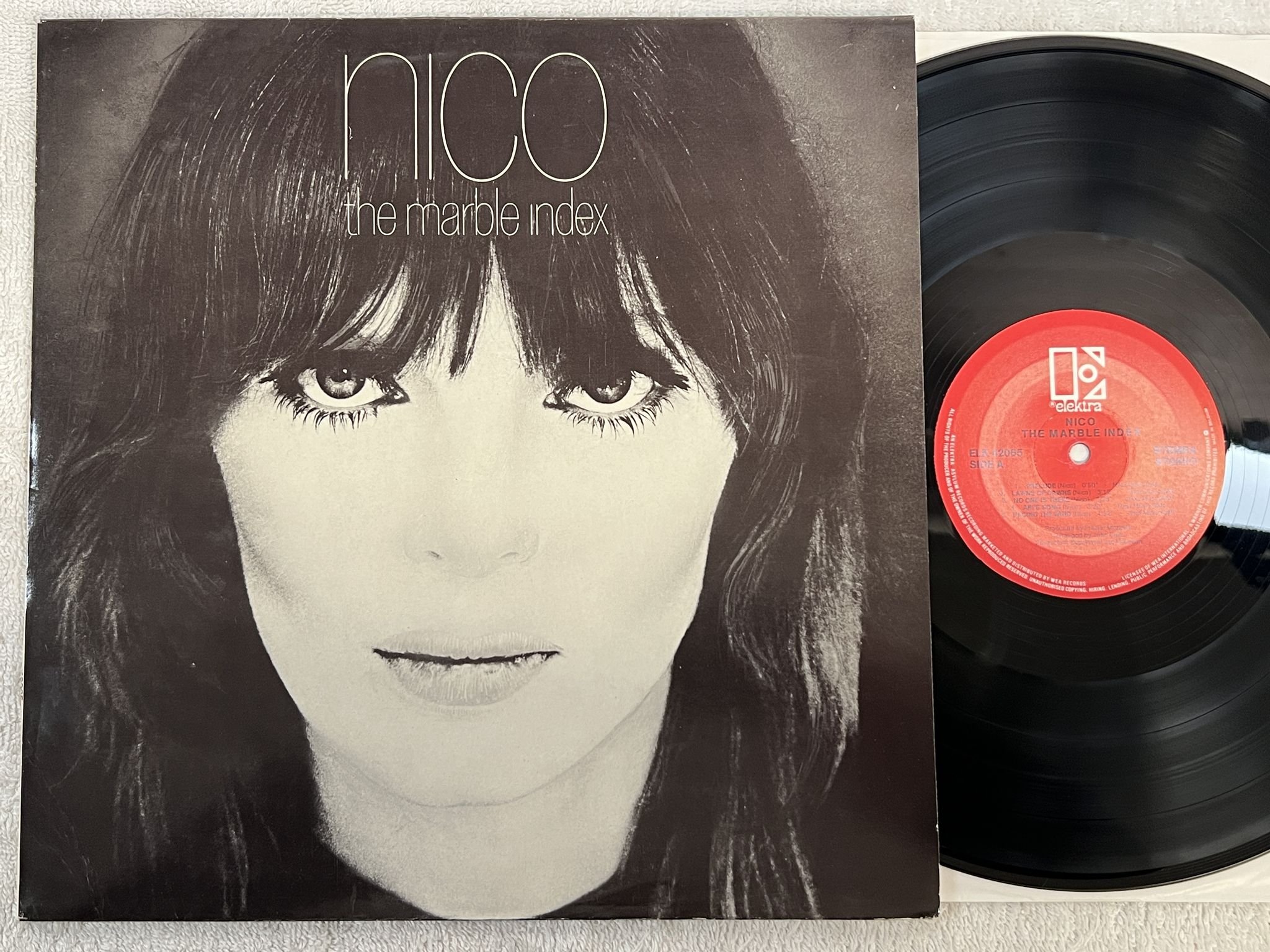 Omslagsbild för skivan NICO the marble index LP re Hol ELEKTRA ELK 42.065