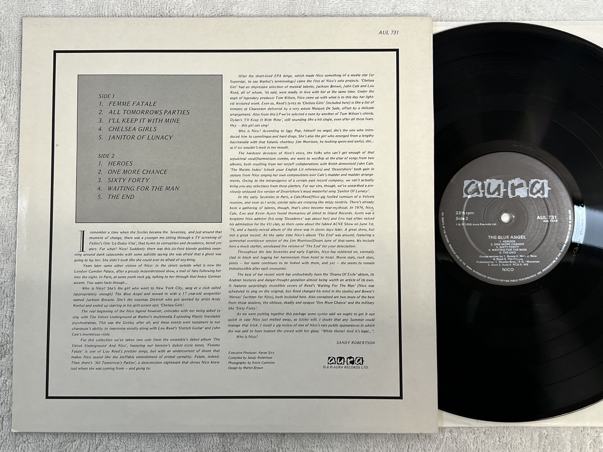 Omslagsbild för skivan NICO the blue angel LP UK AURA AUL 731