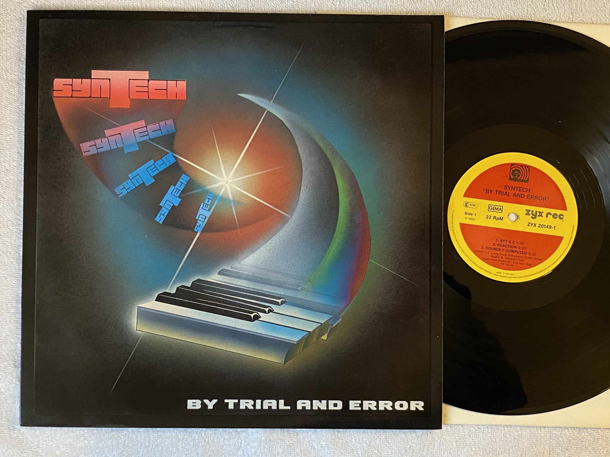 Omslagsbild för skivan SYNTECH by trial and error LP -89 Ger ZYX ZYX 20149-1 *** RARE SYNTH ***