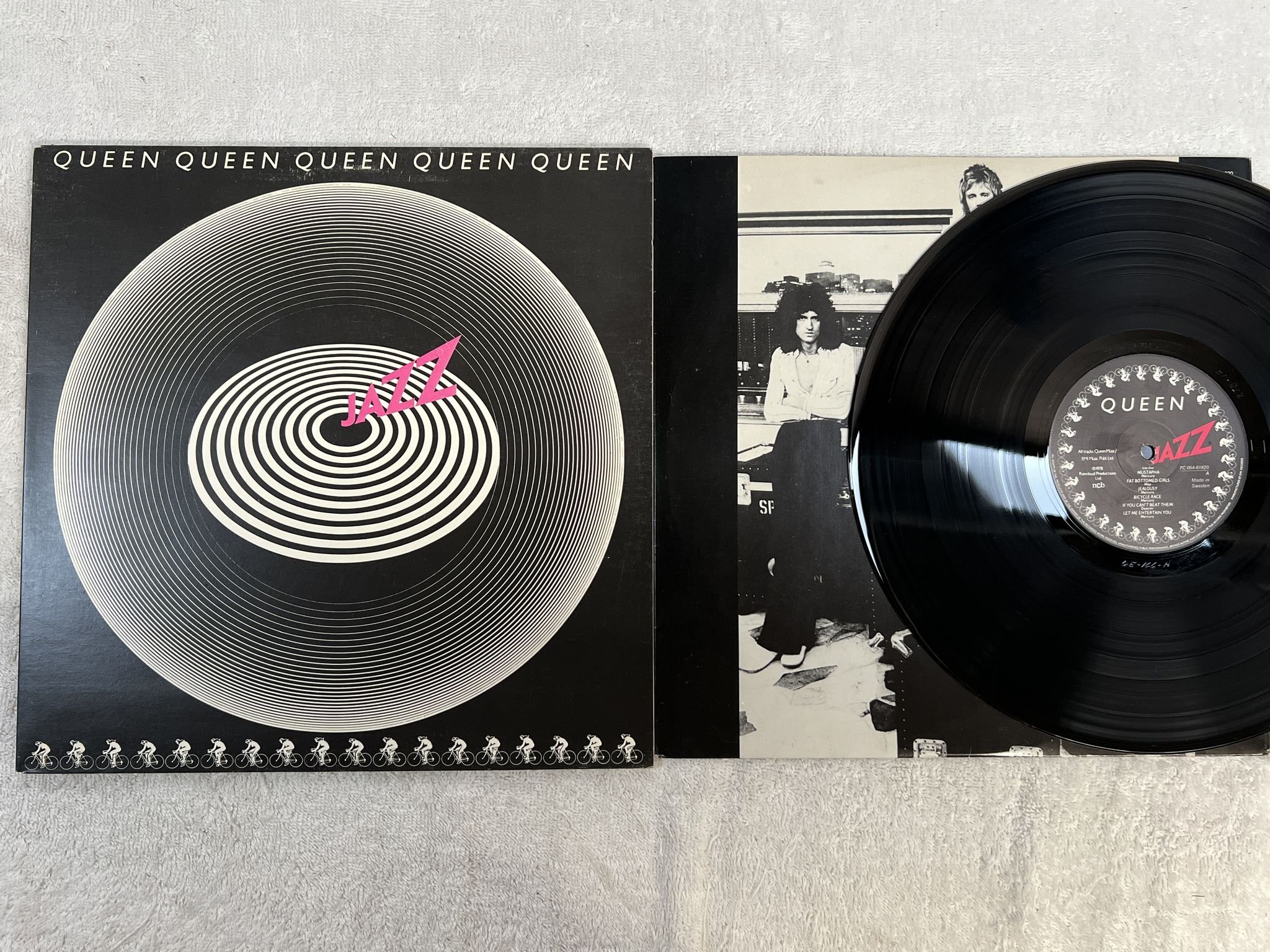 Omslagsbild för skivan QUEEN jazz LP -78 ncb EMI 7C 064-61820