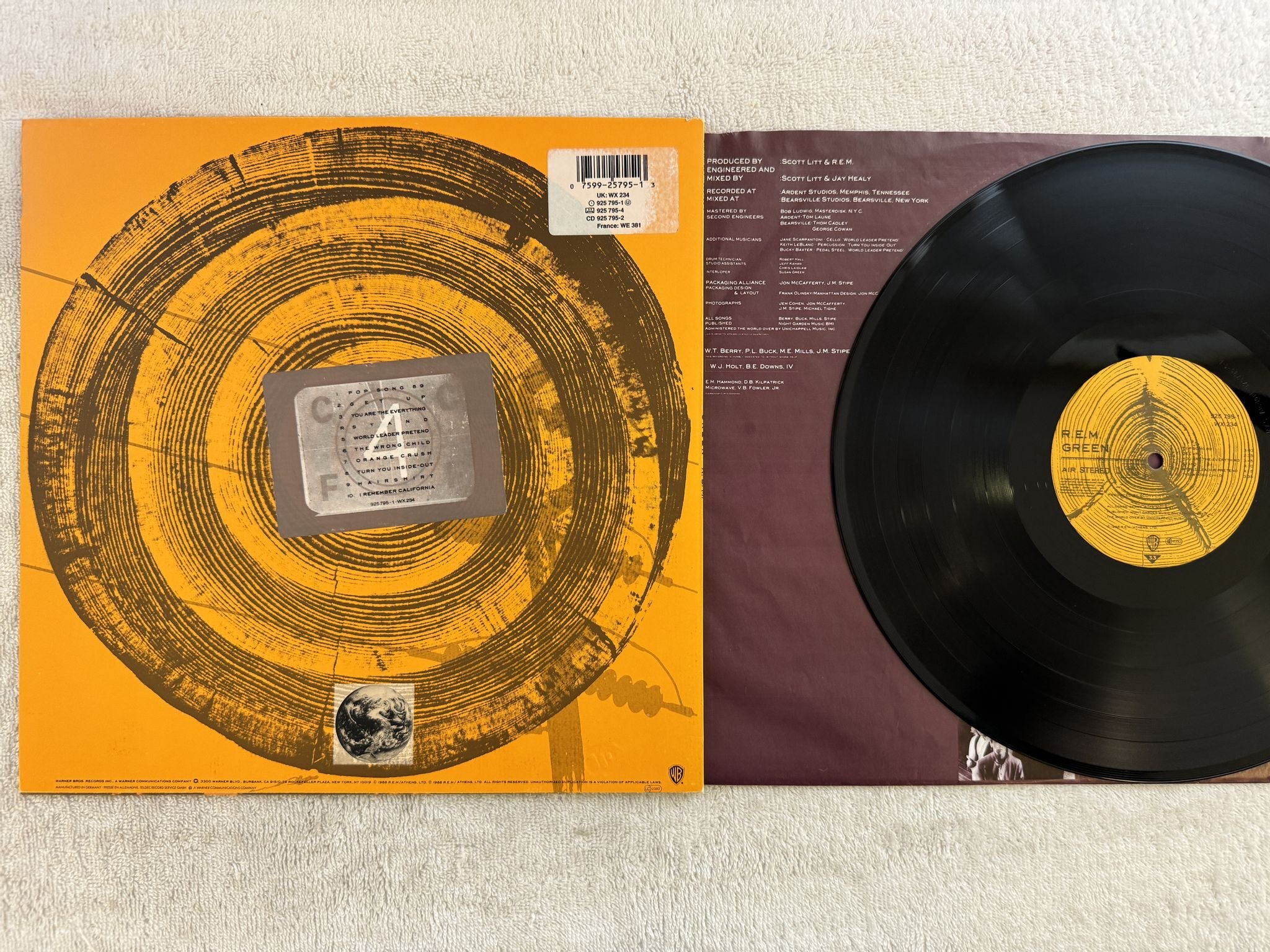 Omslagsbild för skivan R.E.M. green LP -88 WARNER BROS 925 795-1