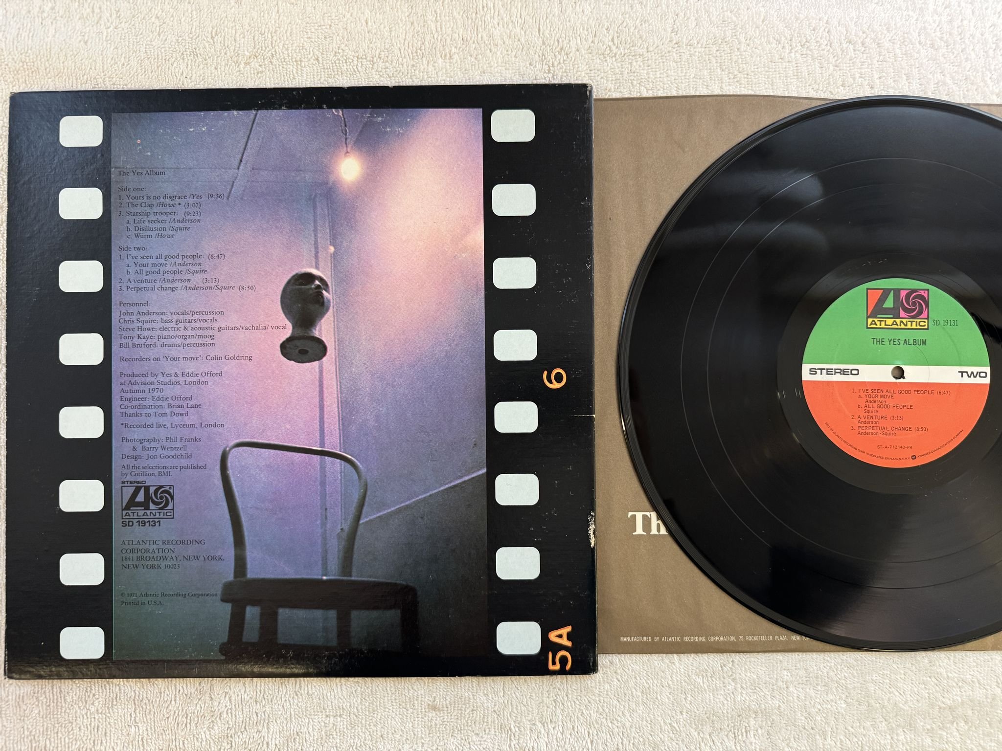 Omslagsbild för skivan YES the yes album LP -71 US ATLANTIC SD 8283