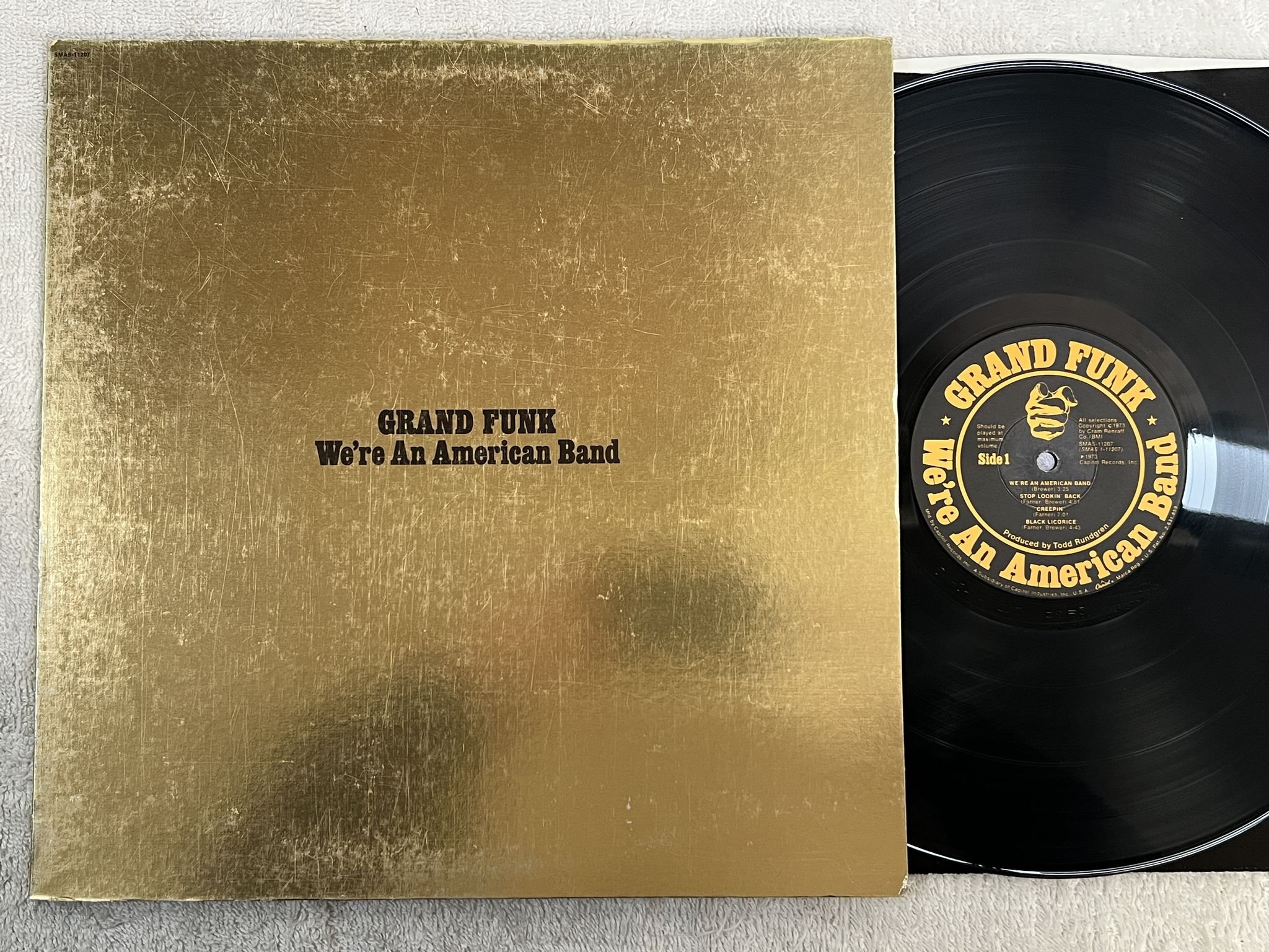 Omslagsbild för skivan GRAND FUNK we're an american band LP -73 US CAPITOL SMAS-11207