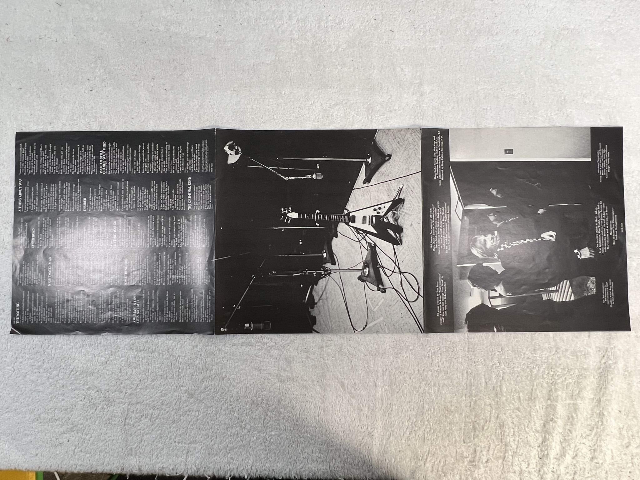 Omslagsbild för skivan TOM PETTY & THE HEARTBREAKERS hard promises LP -81 Can BACKSTREET BSR 5160