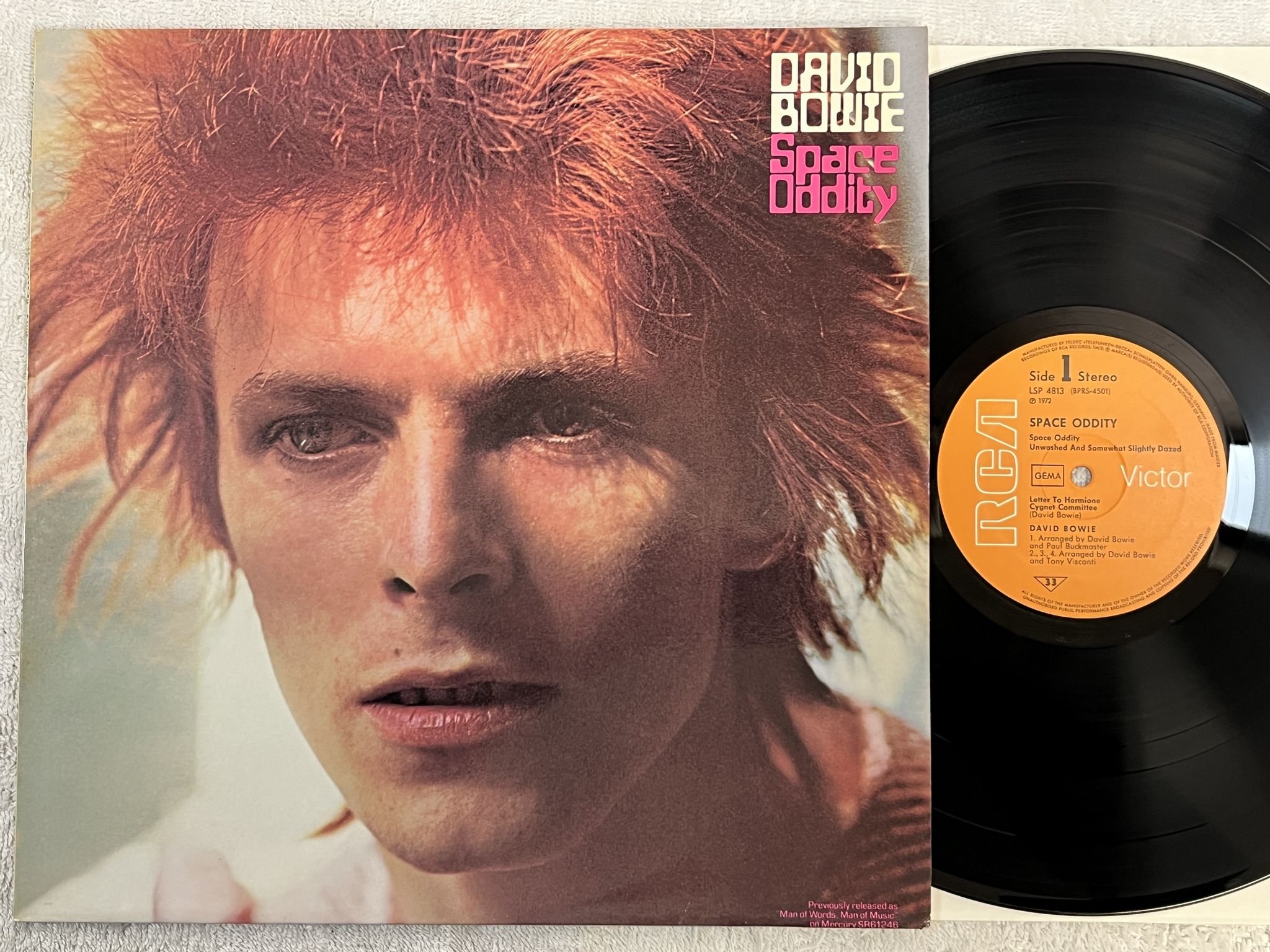 Omslagsbild för skivan DAVID BOWIE space oddity LP -72 Ger RCA LSP 4813