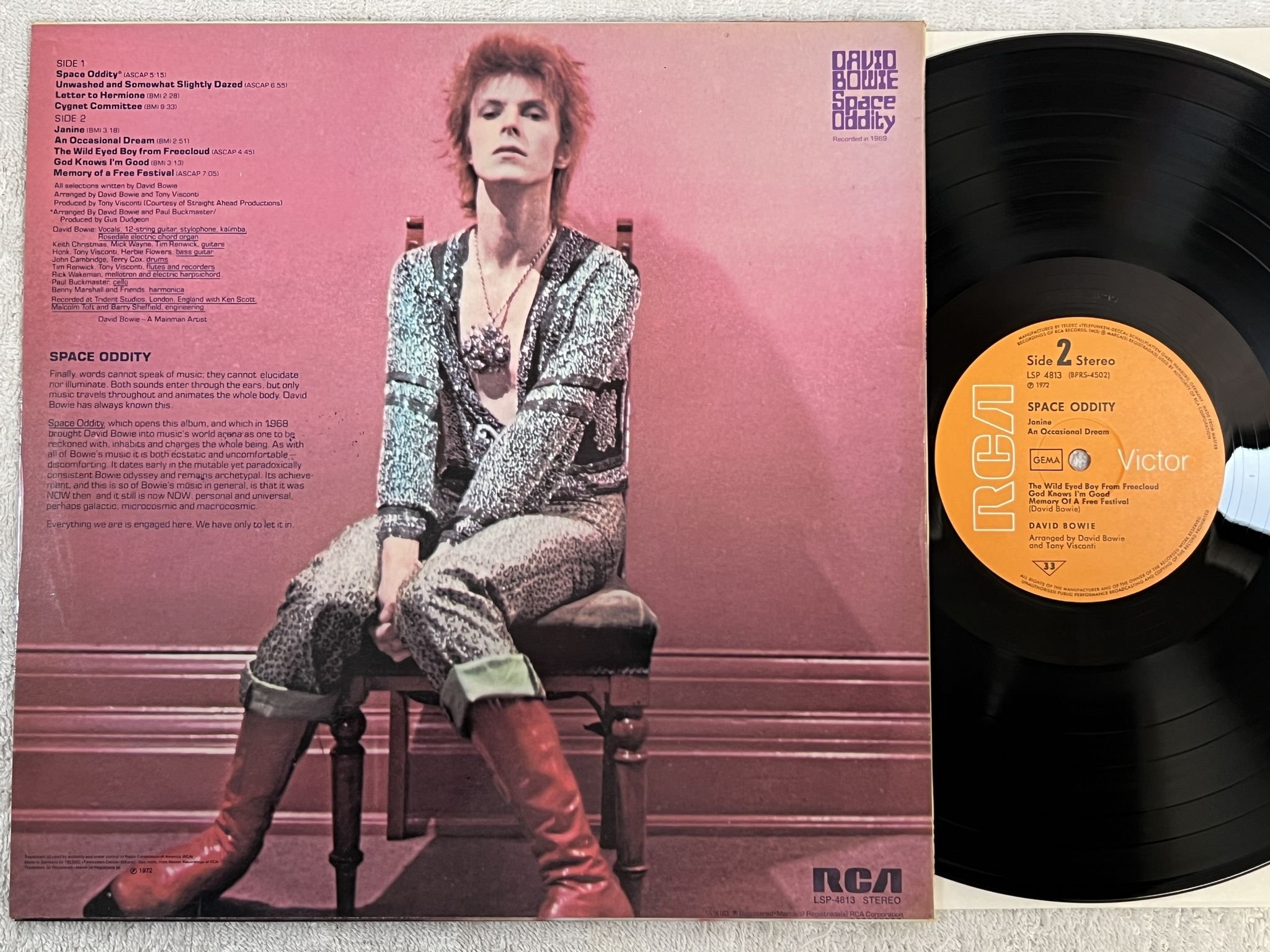 Omslagsbild för skivan DAVID BOWIE space oddity LP -72 Ger RCA LSP 4813