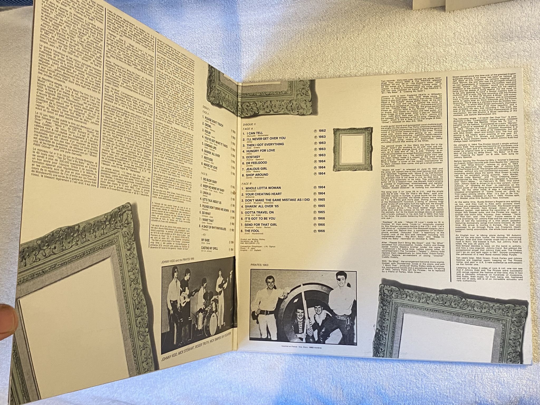 Omslagsbild för skivan JOHNNY KIDD & THE PIRATES Johnny Kidd, Rocker - 1959/1966 2xLP + 7" Fra EMI