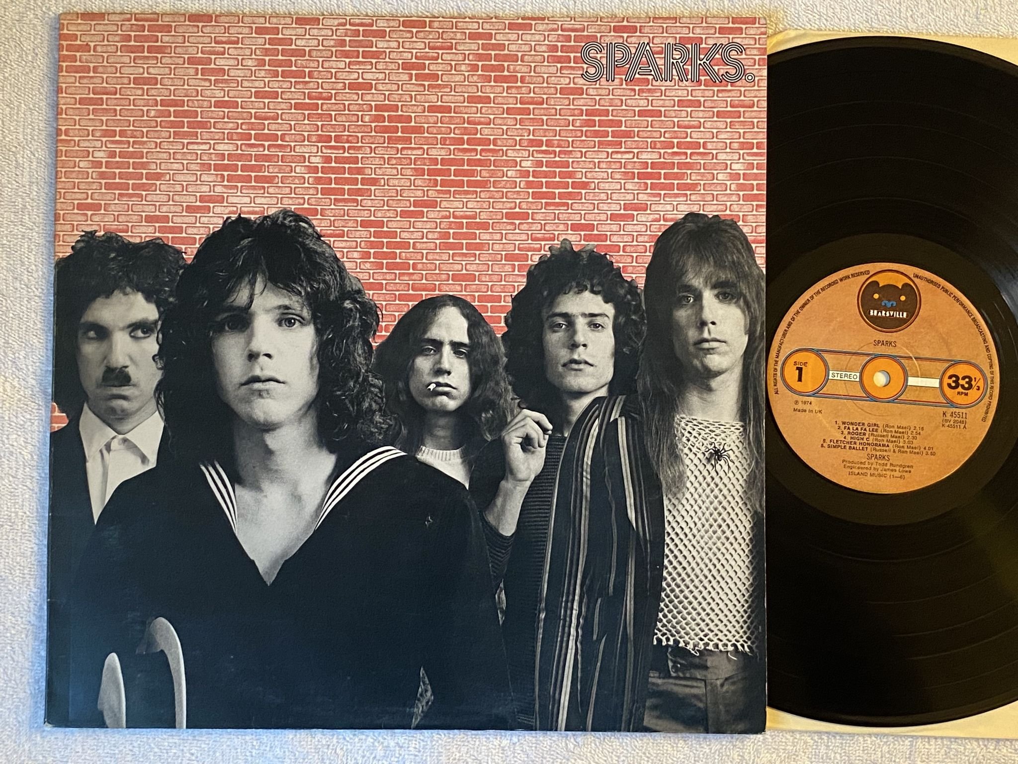 Omslagsbild för skivan SPARKS s/t LP -74 BEARSVILLE K 45511