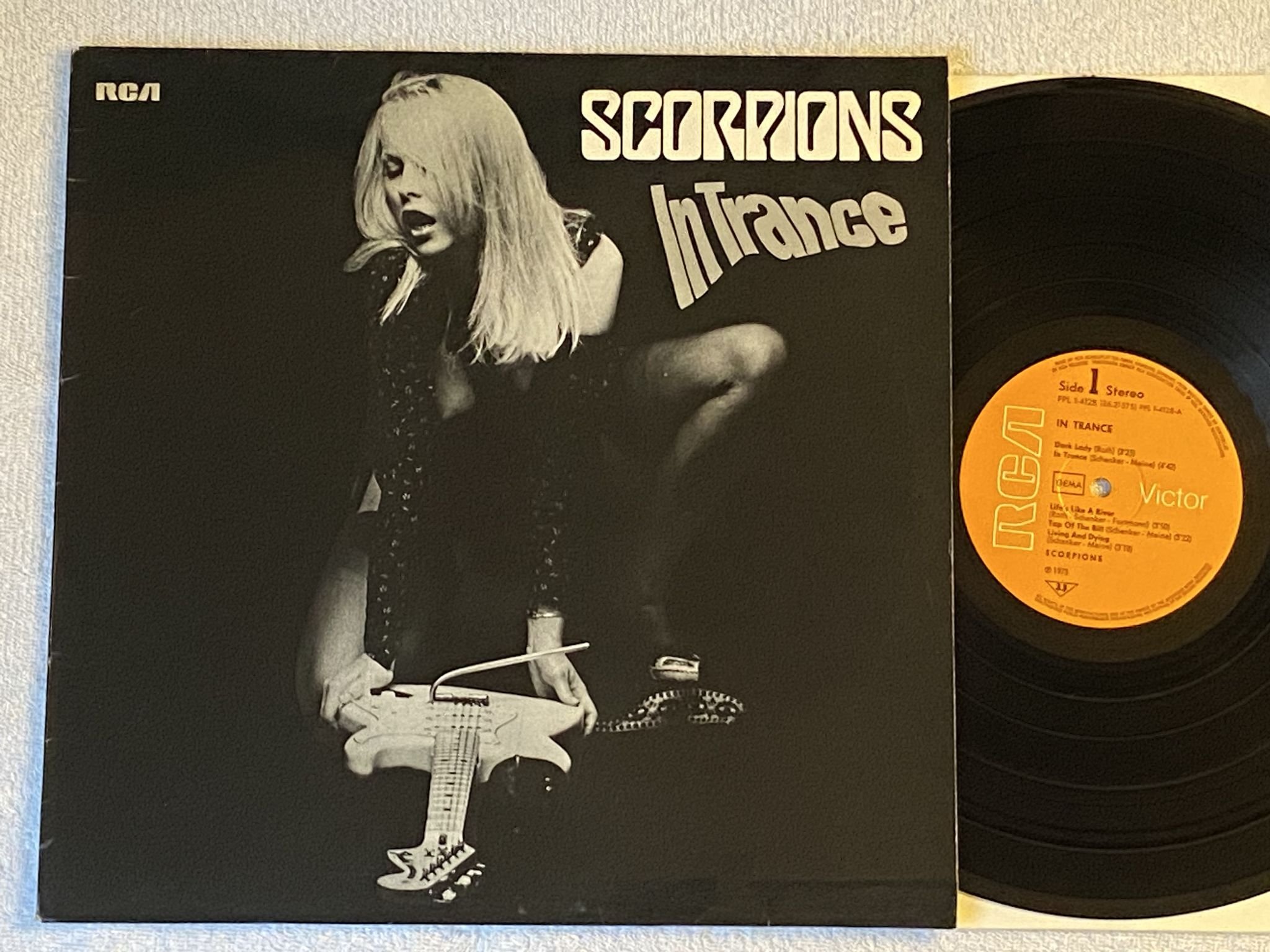 Omslagsbild för skivan SCORPIONS in trance LP -75 Ger RCA PPL-1-4128