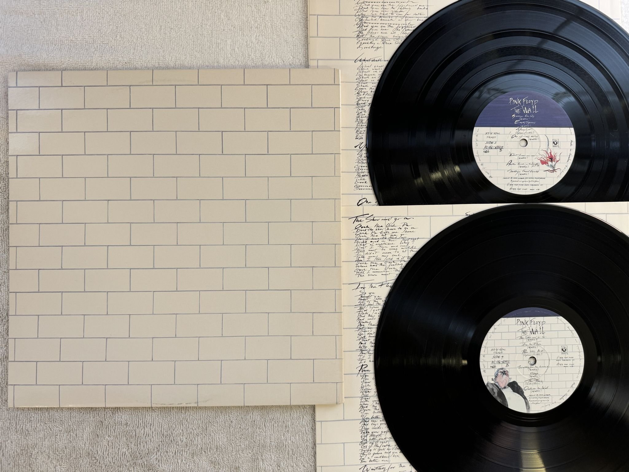 Omslagsbild för skivan PINK FLOYD the wall 2xLP -79 HARVEST 7C 156-63410