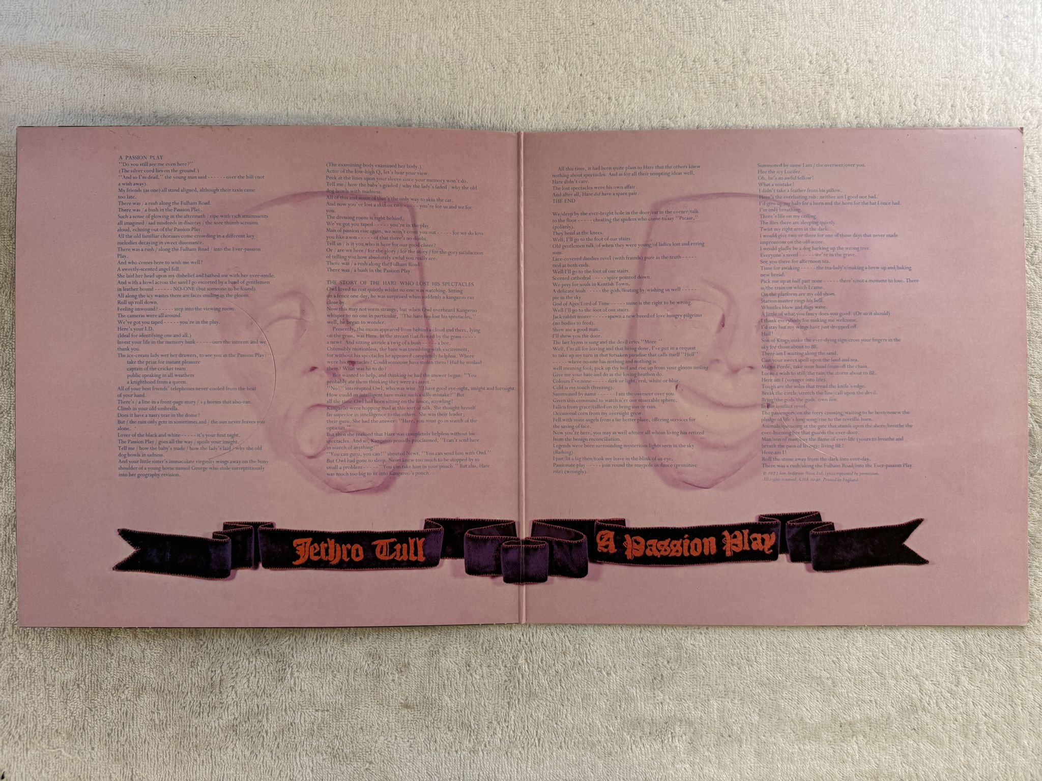 Omslagsbild för skivan JETHRO TULL a passion play LP -73 UK CHRYSALIS CHR 1040